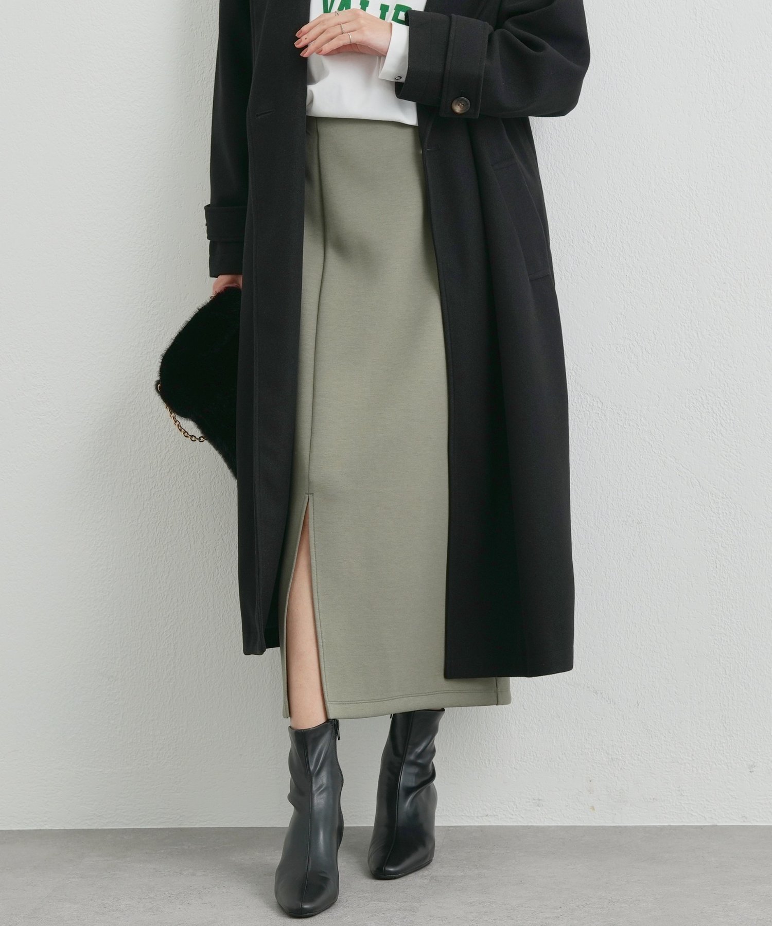 【アンディコール/un dix cors】の《新色追加・累計販売1万枚突破!・全骨格着やせ》スリットダンボールナロースカート インテリア・キッズ・メンズ・レディースファッション・服の通販 founy(ファニー) 　ファッション　Fashion　レディースファッション　Fashion for Women　スカート　Skirts　春　Spring　秋　Autumn　クッション　Cushion, Throw Pillow　軽量　Lightweight, Ultra Light　ストレッチ　Stretch, Stretchy Fabric　ストレート　Straight, Straight Cut　スニーカー　Sneakers, Trainers　スリット　Slit, Slit Detail　定番　Standard, Basic Item　バランス　Balance, Style Balance　フィット　Fit, Slim Fit　ペチコート　Petticoat, Underskirt　ロング　Long, Long-Length　冬　Winter / This Winter　おすすめ　Recommended / Our Picks　夏　Summer　ビジネス 仕事 通勤　Business / Work / Commuting　カーキ|ID: prp329100004726013 ipo3291000000034247556