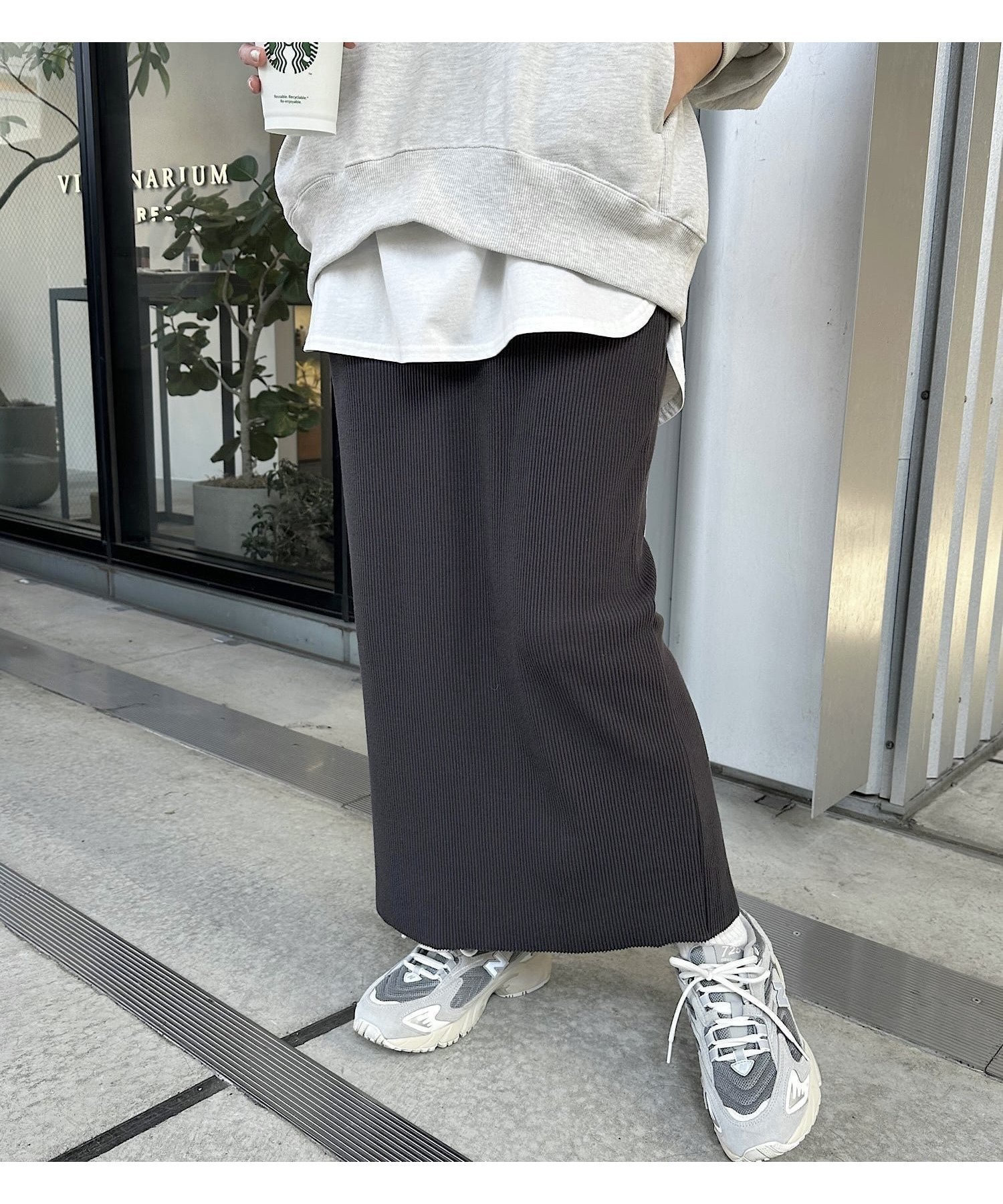 【アンドミー/andme】のセルフカット リブ ロング タイトスカート インテリア・キッズ・メンズ・レディースファッション・服の通販 founy(ファニー) 　ファッション　Fashion　レディースファッション　Fashion for Women　スカート　Skirts　おすすめ　Recommended / Our Picks　スリット　Slit, Slit Detail　タイトスカート　Pencil Skirt, Tight Skirt　ポケット　Pocket, Pocket Detail　ロング　Long, Long-Length　楽ちん　Easy Fit, Comfortable　スミクロ|ID: prp329100004726018 ipo3291000000034598039