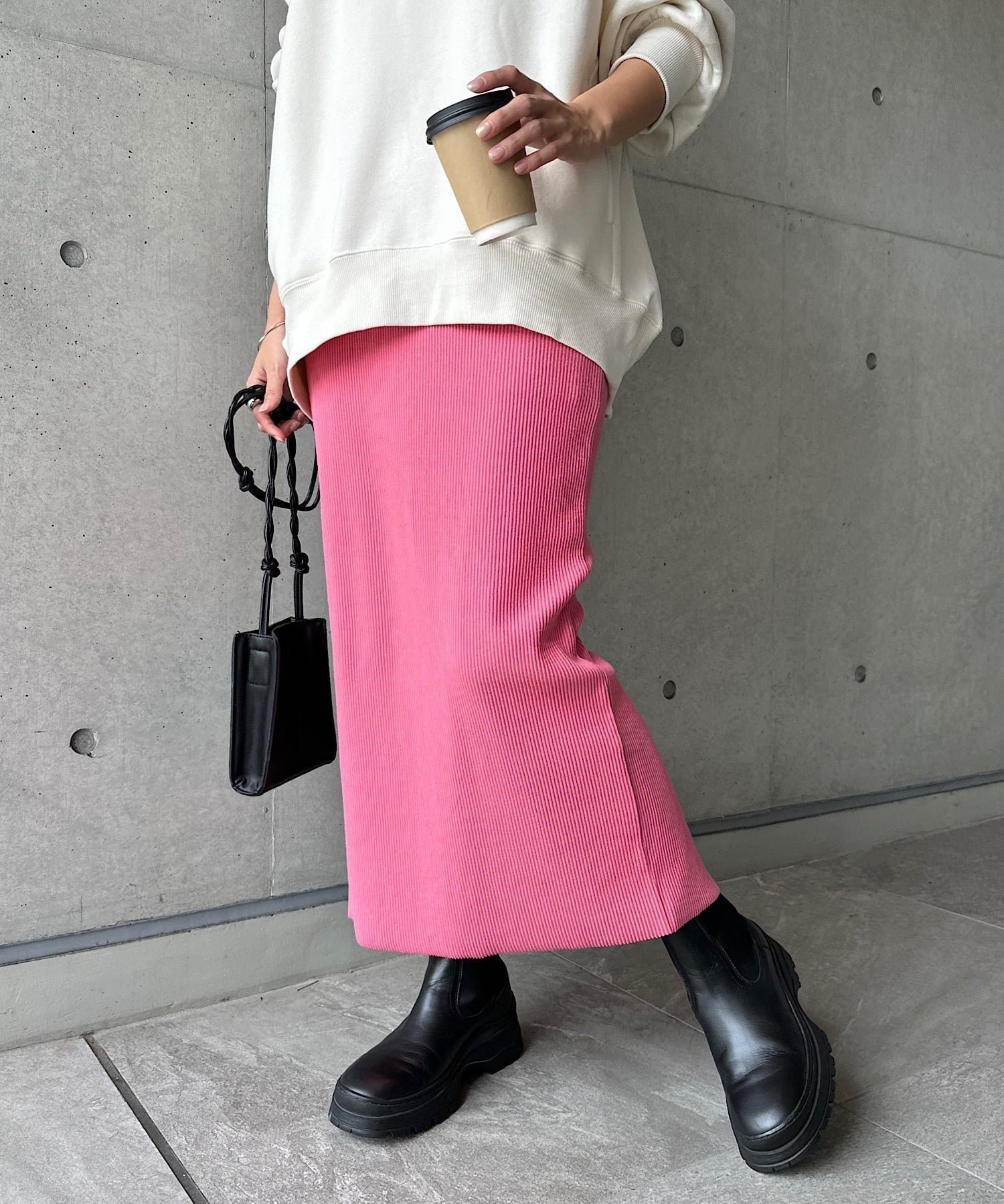 【アンドミー/andme】のセルフカット リブ ロング タイトスカート インテリア・キッズ・メンズ・レディースファッション・服の通販 founy(ファニー) 　ファッション　Fashion　レディースファッション　Fashion for Women　スカート　Skirts　おすすめ　Recommended / Our Picks　スリット　Slit, Slit Detail　タイトスカート　Pencil Skirt, Tight Skirt　ポケット　Pocket, Pocket Detail　ロング　Long, Long-Length　楽ちん　Easy Fit, Comfortable　ピンク|ID: prp329100004726018 ipo3291000000034598052