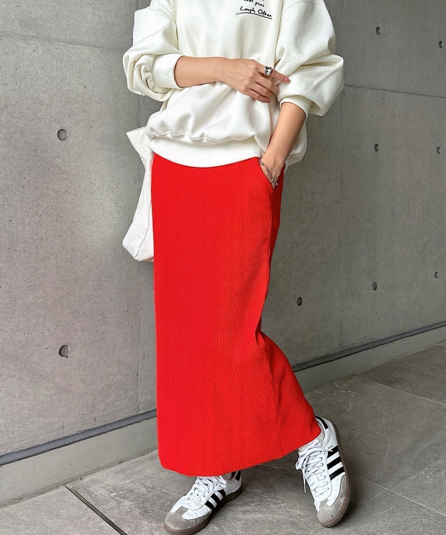 【アンドミー/andme】のセルフカット リブ ロング タイトスカート インテリア・キッズ・メンズ・レディースファッション・服の通販 founy(ファニー) 　ファッション　Fashion　レディースファッション　Fashion for Women　スカート　Skirts　おすすめ　Recommended / Our Picks　スリット　Slit, Slit Detail　タイトスカート　Pencil Skirt, Tight Skirt　ポケット　Pocket, Pocket Detail　ロング　Long, Long-Length　楽ちん　Easy Fit, Comfortable　レッド|ID: prp329100004726018 ipo3291000000035110891