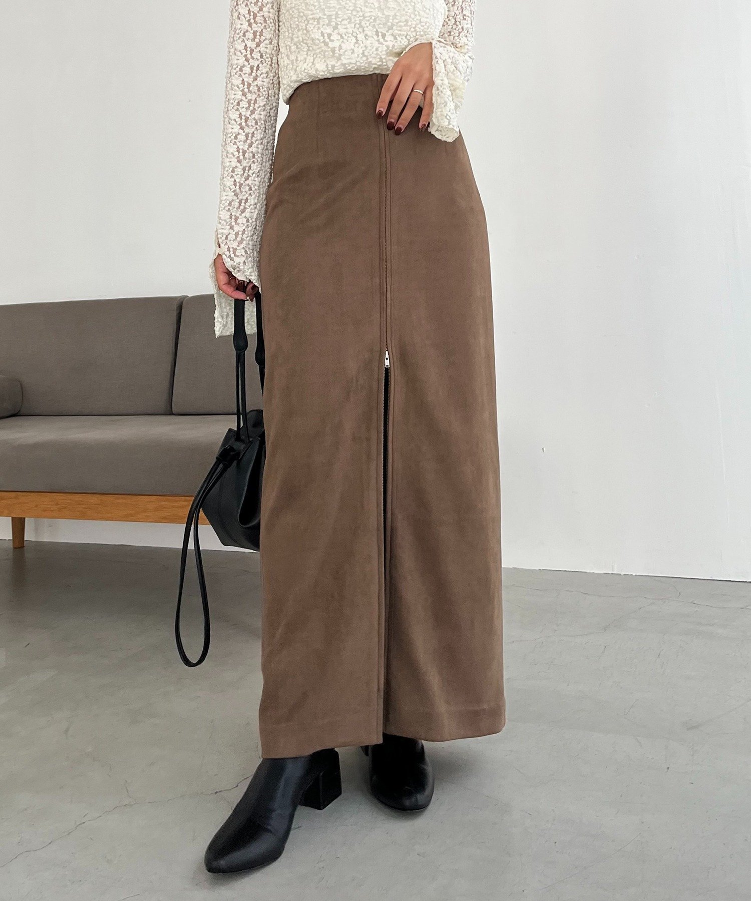 【カプリシューレマージュ/CAPRICIEUX LEMAGE】のスエードジップスカート 人気、トレンドファッション・服の通販 founy(ファニー) 　ファッション　Fashion　レディースファッション　Fashion for Women　スカート　Skirts　おすすめ　Recommended / Our Picks　ジップ　Zip, Zipper　スリット　Slit, Slit Detail　トレンド　Trend, Trending Now　マキシ　Maxi, Full Length　エレガント 上品　Elegant　A/W・秋冬　Autumn/Winter　 other-1|ID: prp329100004726128 ipo3291000000034148472