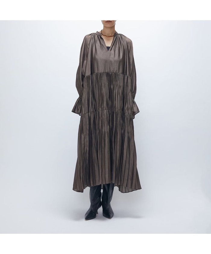 【プルミエ アロンディスモン/1er Arrondissement / MEN】のティアード手絞りプリーツワンピース インテリア・キッズ・メンズ・レディースファッション・服の通販 founy(ファニー) https://founy.com/ ファッション Fashion メンズファッション Fashion for Men エアリー Airy Texture ギャザー Gathered, Ruffled スリーブ Sleeve, Long Sleeve / Short Sleeve ティアード Tiered, Tiered Style フェミニン Feminine, Girly プリーツ Pleats, Pleated ワッシャー Washer, Crinkled Finish |ID: prp329100004726145 ipo3291000000034148554