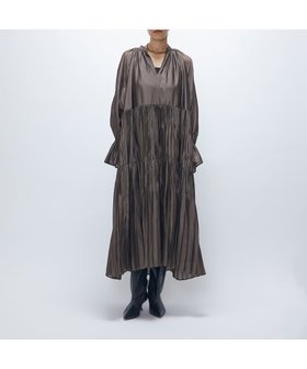 【プルミエ アロンディスモン/1er Arrondissement / MEN】のティアード手絞りプリーツワンピース 人気、トレンドファッション・服の通販 founy(ファニー) ファッション Fashion メンズファッション Fashion for Men エアリー Airy Texture ギャザー Gathered, Ruffled スリーブ Sleeve, Long Sleeve / Short Sleeve ティアード Tiered, Tiered Style フェミニン Feminine, Girly プリーツ Pleats, Pleated ワッシャー Washer, Crinkled Finish |ID:prp329100004726145