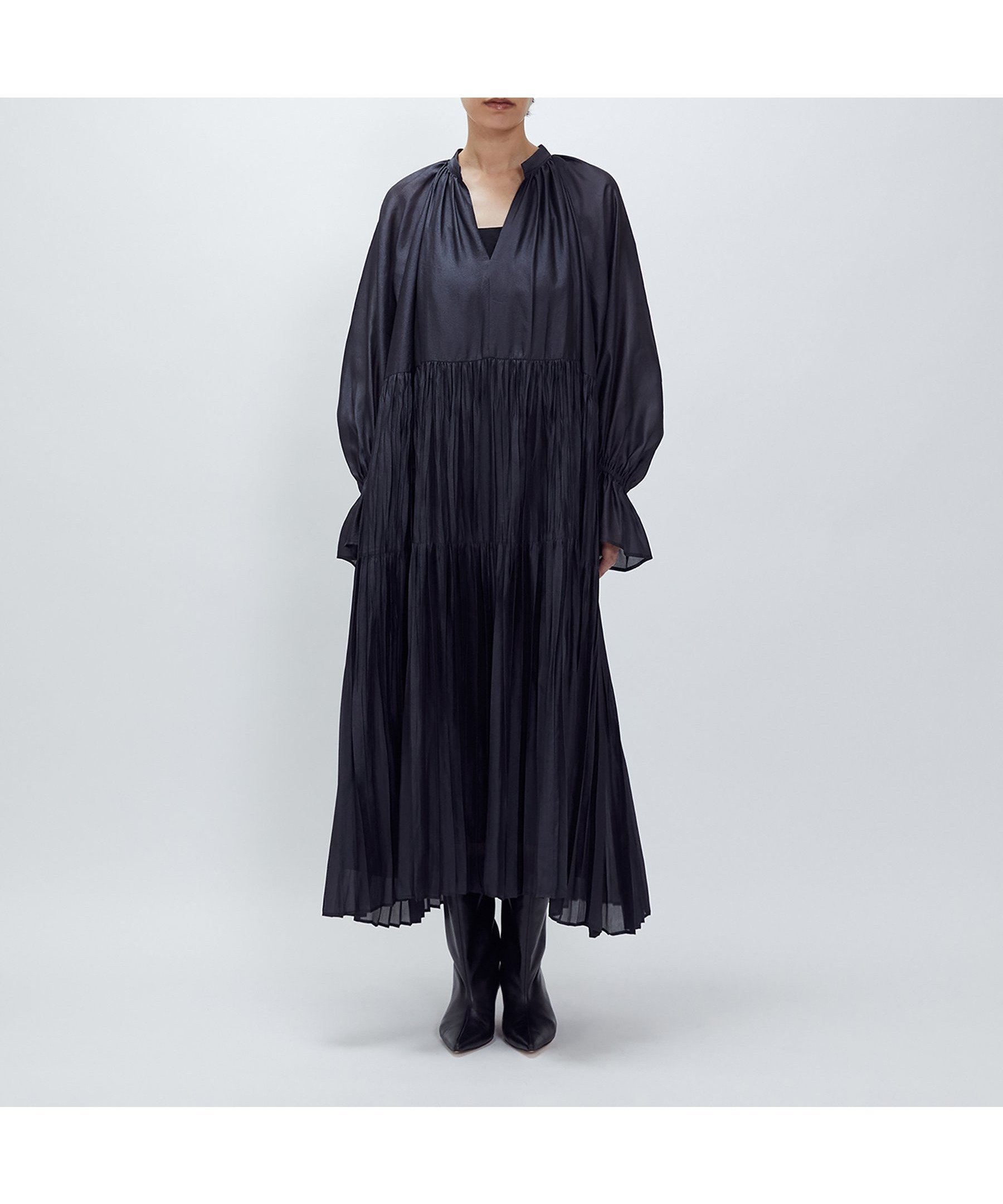 【プルミエ アロンディスモン/1er Arrondissement / MEN】のティアード手絞りプリーツワンピース インテリア・キッズ・メンズ・レディースファッション・服の通販 founy(ファニー) 　ファッション　Fashion　メンズファッション　Fashion for Men　エアリー　Airy Texture　ギャザー　Gathered, Ruffled　スリーブ　Sleeve, Long Sleeve / Short Sleeve　ティアード　Tiered, Tiered Style　フェミニン　Feminine, Girly　プリーツ　Pleats, Pleated　ワッシャー　Washer, Crinkled Finish　Black|ID: prp329100004726145 ipo3291000000034148556
