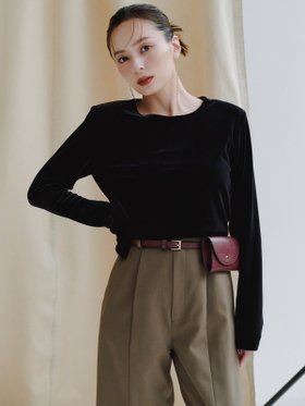 【アニュアンス/anuans】のベロアクロップドカットトップス 人気、トレンドファッション・服の通販 founy(ファニー) ファッション Fashion レディースファッション Fashion for Women トップス・カットソー Cut & Sew Tops ベロアトップス Velour Tops / Velvet-Look Items クロップド Cropped, Short Length ストレッチ Stretch, Stretchy Fabric ベロア Velour, Soft Velvet |ID:prp329100004726202