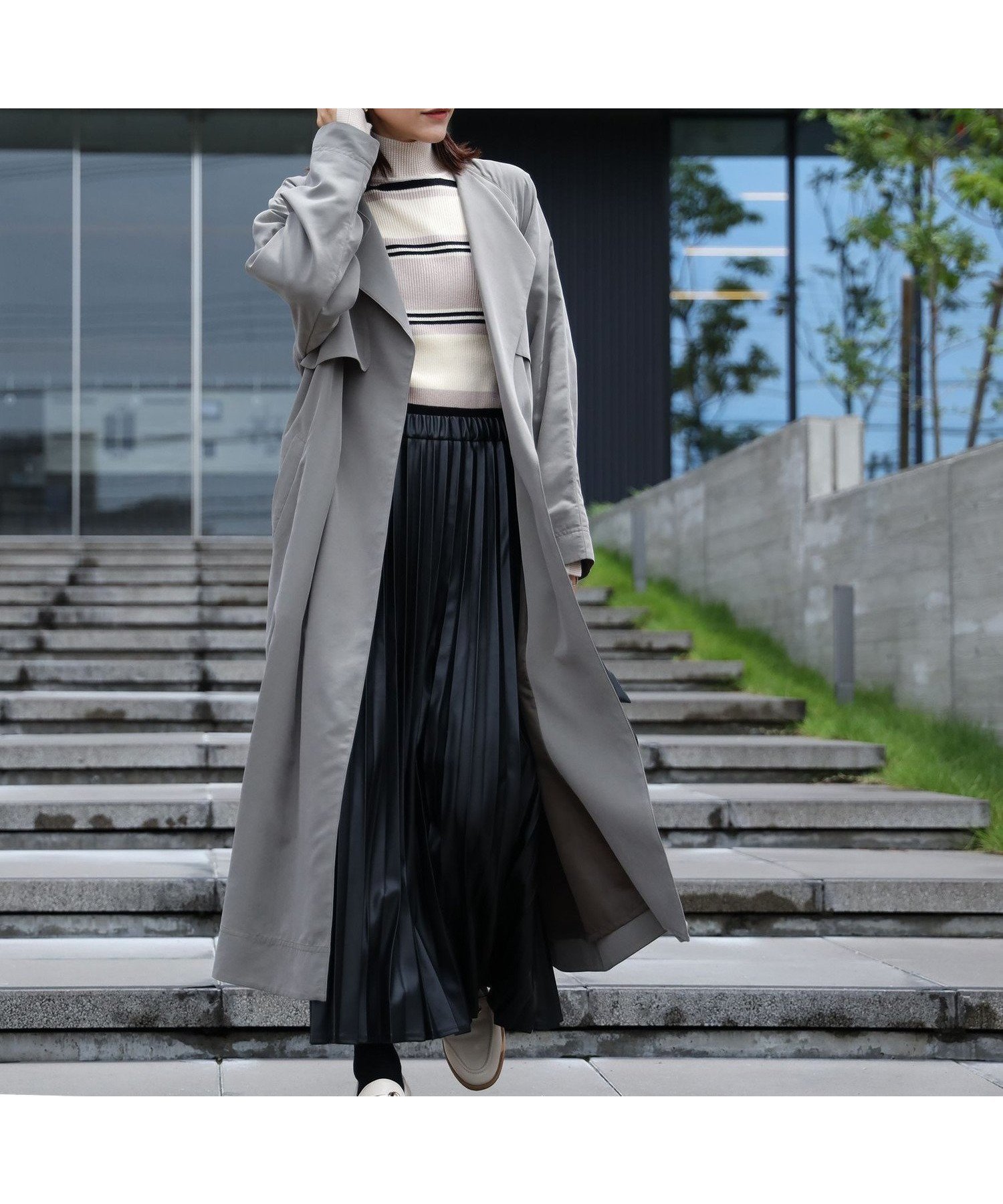 【ビームス ウイメン/BEAMS】のノーカラー ソフトトレンチコート インテリア・キッズ・メンズ・レディースファッション・服の通販 founy(ファニー) 　ファッション　Fashion　レディースファッション　Fashion for Women　アウター　Coat / Outerwear Collection　コート・ロングコート・ピーコート　Long Coats, Peacoats & More　トレンチコート / 春秋の定番アウター　Trench Coats　トレンド　Trend, Trending Now　フロント　Front, Front Design　リラックス　Relax, Relaxed Fit　ロング　Long, Long-Length　OLIVE|ID: prp329100004726274 ipo3291000000034203526