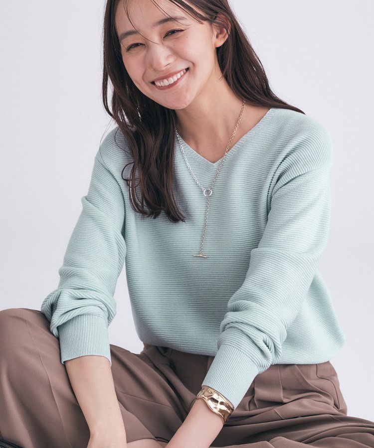 【インディヴィ/INDIVI】の【ウール混ラメ素材】Vネック煌めきニット インテリア・キッズ・メンズ・レディースファッション・服の通販 founy(ファニー) 　ファッション　Fashion　レディースファッション　Fashion for Women　トップス・カットソー　Cut & Sew Tops　ニット　Knit Tops & Sweaters　Vネックトップス　V-Neck Tops / V-Cut Neckline Shirts　コンパクト　Compact, Small Size　スマート　Smart, Elegant　バランス　Balance, Style Balance　ラウンド　Round, Round Neck　ロング　Long, Long-Length　エレガント 上品　Elegant　ブルー|ID: prp329100004726290 ipo3291000000034214428