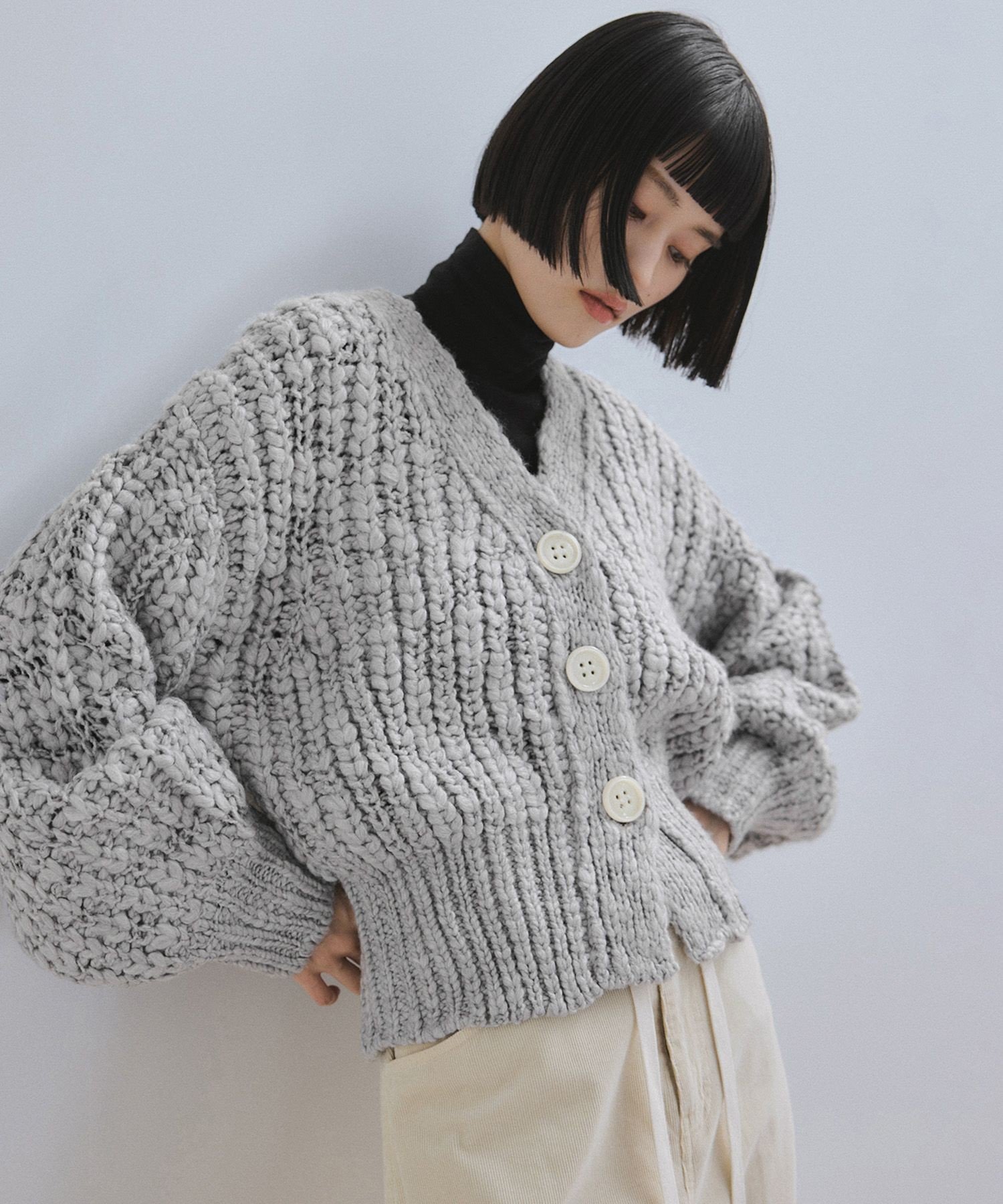 【アダム エ ロペ/ADAM ET ROPE'】の【WEB限定】ローゲージクロップドカーディガン 人気、トレンドファッション・服の通販 founy(ファニー)  ファッション Fashion レディースファッション Fashion for Women トップス・カットソー Cut & Sew Tops カーディガン・羽織り Layered Style Cardigans 2026年 2026 おすすめ Recommended / Our Picks カーディガン Cardigan, Knitwear コンパクト Compact, Small Size タートル Turtleneck, Turtle Collar フロント Front, Front Design ボトム Bottoms, Lower Wear ポケット Pocket, Pocket Detail ランダム Random, Irregular ワイド Wide, Wide Fit 手編み Hand-Knitted, Handmade Knit 畦 Ribbed Knit A/W・秋冬 Autumn/Winter  other-1|ID: prp329100004726309 ipo3291000000034296636