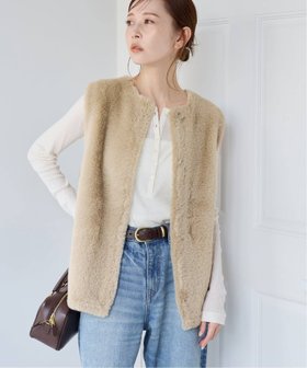 【ジャーナルスタンダード/JOURNAL STANDARD】の《追加 2》ダブルフェイスフェザークルーネックベスト 人気、トレンドファッション・服の通販 founy(ファニー) ファッション Fashion レディースファッション Fashion for Women アウター Coat / Outerwear Collection トップス・カットソー Cut & Sew Tops ベスト&ジレ / 重ね着スタイル Vests & Gilets 2025年 2025 2025-2026秋冬・A/W Autumn/Winter 2025–26 AW25–26 カットソー Cut and Sewn Top ダブル Double, Double-Breasted ドット Polka Dot, Dot Pattern フェイス Face, Facial Design フェザー Feather, Feather Detail フェザーヤーン Feather Yarn, Fluffy Yarn フロント Front, Front Design ベスト Vest, Waistcoat ボトム Bottoms, Lower Wear 冬 Winter / This Winter 秋 Autumn |ID:prp329100004726334