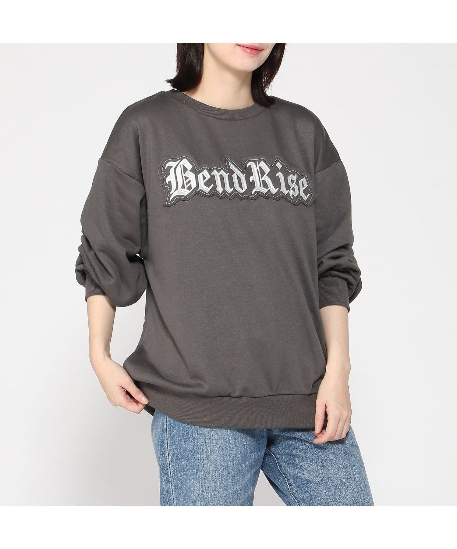【イング/INGNI】のINGNI/貼付ロゴ裏毛チュニック インテリア・キッズ・メンズ・レディースファッション・服の通販 founy(ファニー) 　ファッション　Fashion　レディースファッション　Fashion for Women　トップス・カットソー　Cut & Sew Tops　ショート　Short, Short Length　シンプル　Simple, Minimal　チュニック　Tunic, Long Top　デニム　Denim, Jeans Material　チャコールグレー|ID: prp329100004726553 ipo3291000000034184115