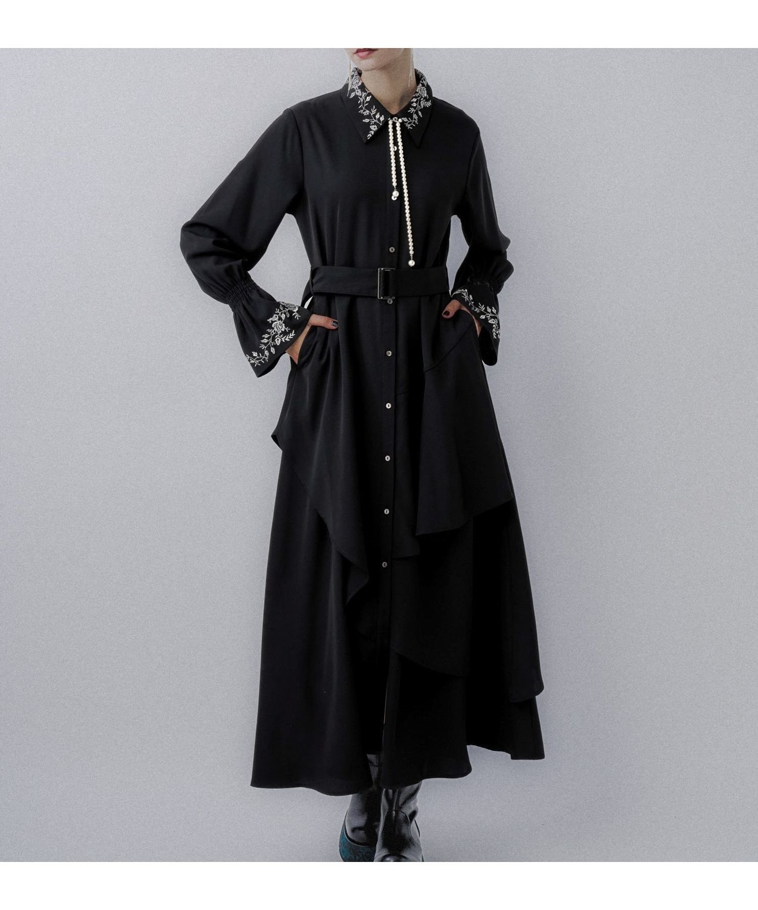 【ハレ/HARE】のアシメフリルシシュウワンピース インテリア・キッズ・メンズ・レディースファッション・服の通販 founy(ファニー) 　ファッション　Fashion　レディースファッション　Fashion for Women　ワンピース　Dresses　おすすめ　Recommended / Our Picks　アクセサリー　Fashion Accessories　アシンメトリー　Asymmetrical Style　インナー　Innerwear　ウェーブ　Wavy Pattern　コルセット　Corset, Bustier　コンパクト　Compact, Small Size　スウェット / スエット　Sweatshirt, Sweatwear　ストレート　Straight, Straight Cut　デニム　Denim, Jeans Material　フェミニン　Feminine, Girly　フラワー　Flower, Floral　フリル　Frill, Ruffle　フレア　Flare, Flared　ワイド　Wide, Wide Fit　エレガント 上品　Elegant　羽織　Haori, Light Jacket　長袖　Long Sleeve, Full Sleeve　ブラック09|ID: prp329100004726692 ipo3291000000034150513