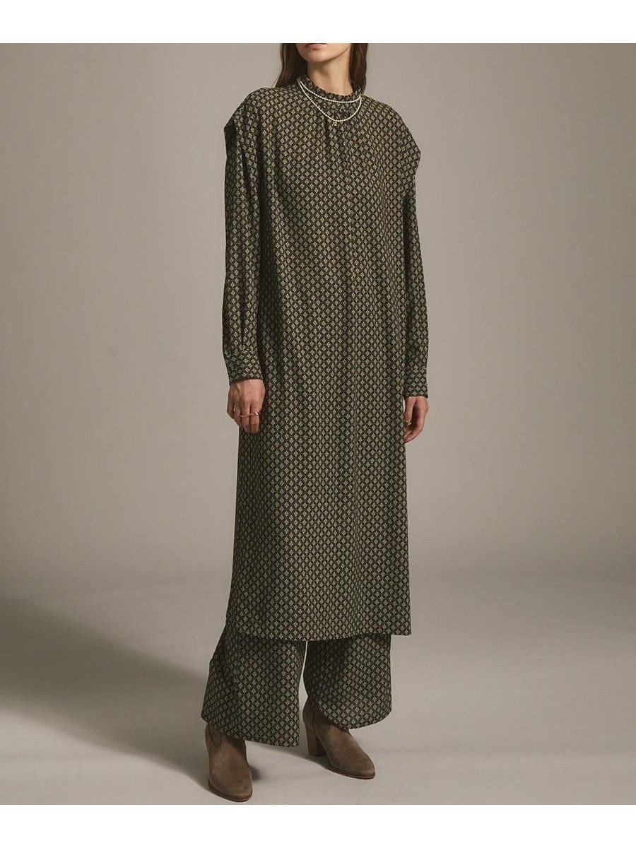 【ヴァン/Vin】のショルダーヨークエスニック調ワンピース インテリア・キッズ・メンズ・レディースファッション・服の通販 founy(ファニー) 　ファッション　Fashion　レディースファッション　Fashion for Women　ワンピース　Dresses　とろみ　Fluid, Flowy Fabric　エスニック　Ethnic Style　ショルダー　Shoulder, Shoulder Strap　ストレート　Straight, Straight Cut　フラワー　Flower, Floral　ヨーク　Yoke, Yoke Design　ブラック|ID: prp329100004726823 ipo3291000000034719406