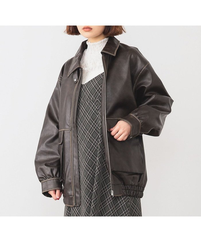 【ビームス ウイメン/BEAMS】の【カジュアル/大きめ/アウター】フェイクレザー フライト ジャケット インテリア・キッズ・メンズ・レディースファッション・服の通販 founy(ファニー) https://founy.com/ ファッション Fashion レディースファッション Fashion for Women アウター Coat / Outerwear Collection レディースジャケット・軽アウター Jackets おすすめ Recommended / Our Picks カフス Cuff Design ジャケット Jacket, Outerwear トレンド Trend, Trending Now ドット Polka Dot, Dot Pattern フェイクレザー Faux Leather, PU Leather ブルゾン Blouson, Bomber Jacket ミックス Mix, Mixed Style エレガント 上品 Elegant 人気 Popular, Best Seller |ID: prp329100004726884 ipo3291000000034688648