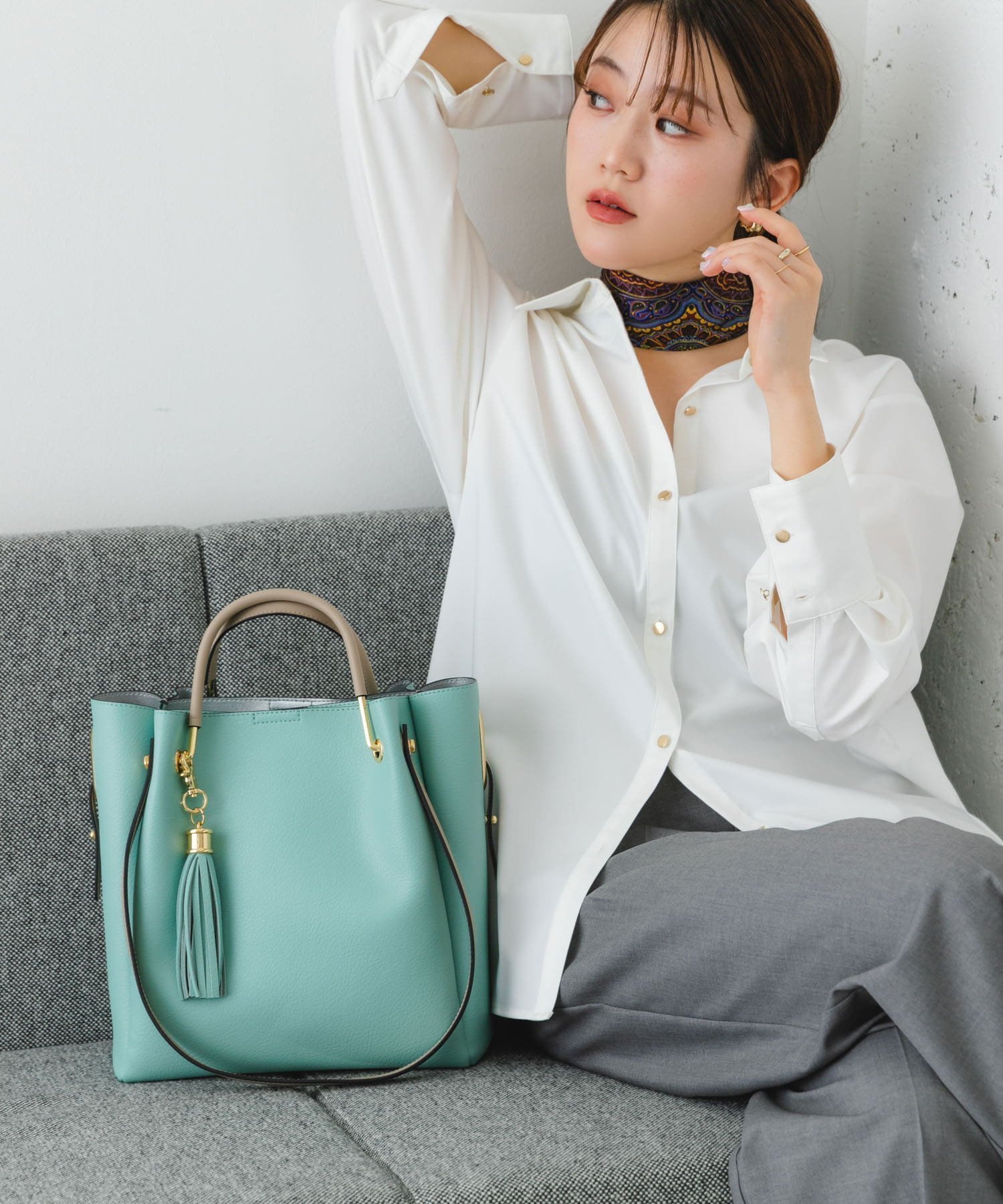 【ロデスコ/RODE SKO / URBAN RESEARCH】の『WEB限定』4WAYトートバッグ インテリア・キッズ・メンズ・レディースファッション・服の通販 founy(ファニー) 　ファッション　Fashion　レディースファッション　Fashion for Women　バッグ　Bags　シンプル　Simple, Minimal　プレート　Plate, Dish　ベーシック　Basic, Essential　ポケット　Pocket, Pocket Detail　ポーチ　Pouch, Small Case　ワイド　Wide, Wide Fit　おすすめ　Recommended / Our Picks　SAX|ID: prp329100004727061 ipo3291000000034151837