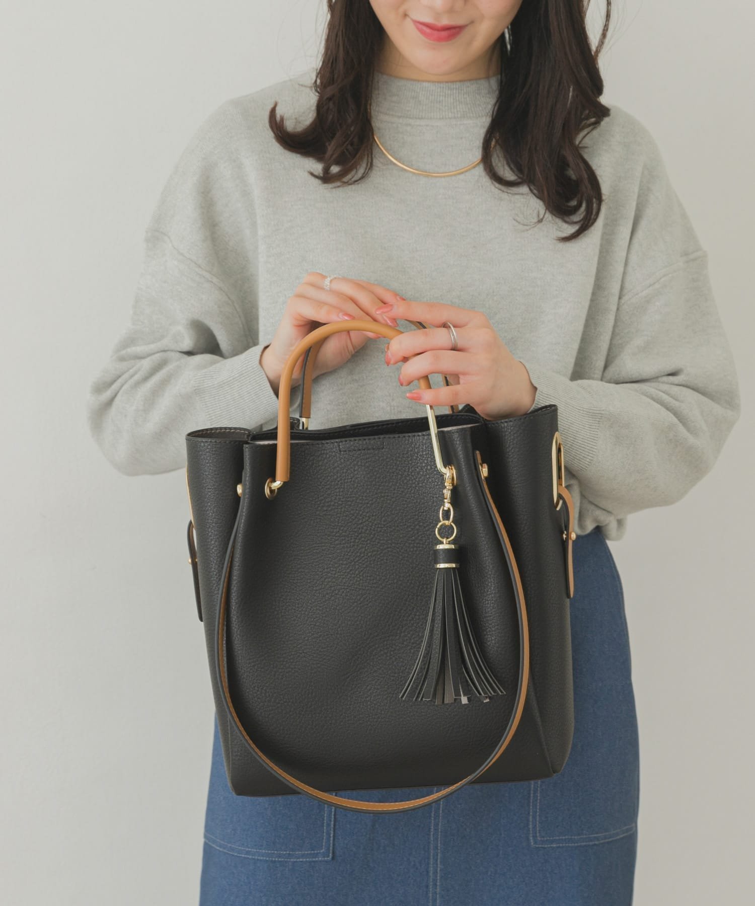 【ロデスコ/RODE SKO / URBAN RESEARCH】の『WEB限定』4WAYトートバッグ インテリア・キッズ・メンズ・レディースファッション・服の通販 founy(ファニー) 　ファッション　Fashion　レディースファッション　Fashion for Women　バッグ　Bags　シンプル　Simple, Minimal　プレート　Plate, Dish　ベーシック　Basic, Essential　ポケット　Pocket, Pocket Detail　ポーチ　Pouch, Small Case　ワイド　Wide, Wide Fit　おすすめ　Recommended / Our Picks　BLACKxLBE|ID: prp329100004727061 ipo3291000000034151843