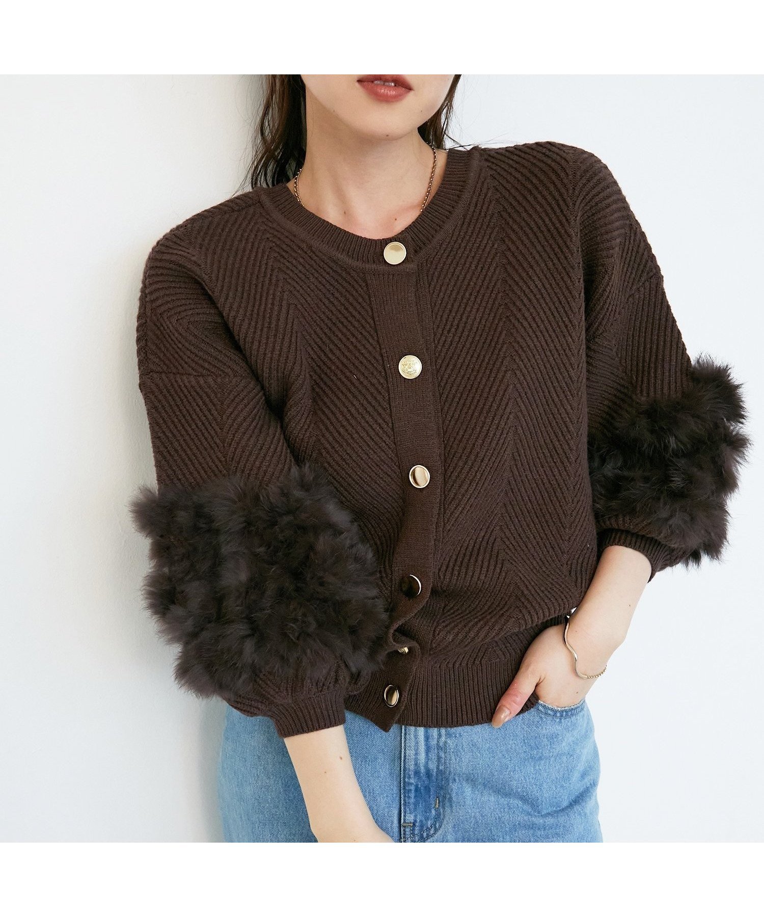 【ルクールブラン/le.coeur blanc】の《Oggi専属モデル 飯豊まりえさん着用》TORRAZZO DONNA別注ラビットファーニット インテリア・キッズ・メンズ・レディースファッション・服の通販 founy(ファニー) 　雑誌掲載アイテム　Magazine Picks & Fashion Features　ファッション雑誌　Fashion Magazines　オッジ　Oggi　ファッション　Fashion　レディースファッション　Fashion for Women　トップス・カットソー　Cut & Sew Tops　ニット　Knit Tops & Sweaters　クラシカル　Classical, Vintage-Inspired　メタル　Metal, Metal Parts　モダン　Modern, Contemporary　別注　Limited Edition, Custom Order　定番　Standard, Basic Item　洗える　Machine Washable　雑誌　Magazine, Fashion Magazine　ブラウン|ID: prp329100004727126 ipo3291000000034239675