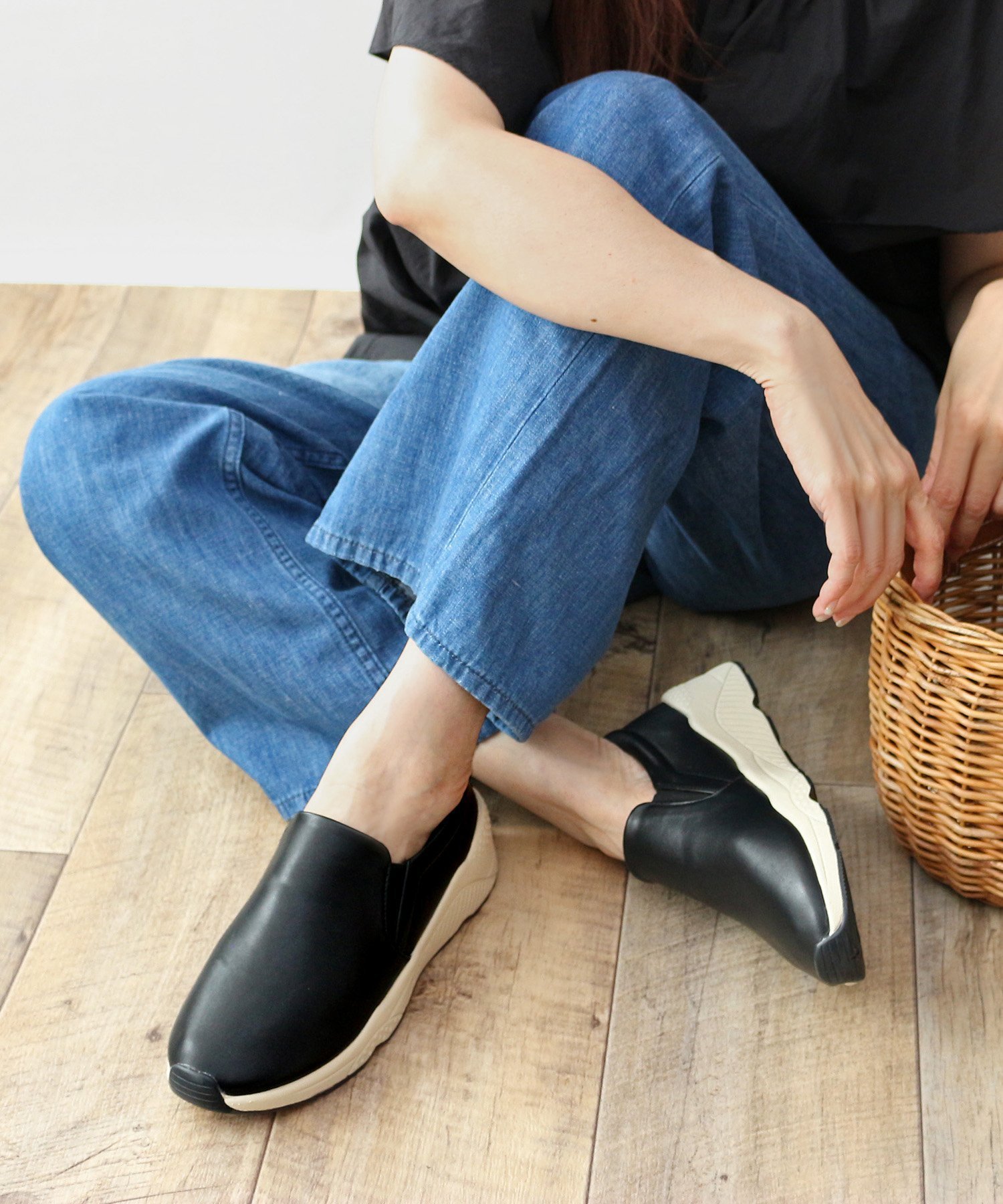 【フィン/Fin】の厚底スリッポン インテリア・キッズ・メンズ・レディースファッション・服の通販 founy(ファニー) 　ファッション　Fashion　レディースファッション　Fashion for Women　厚底　Platform Shoes　クッション　Cushion, Throw Pillow　今季　This Season, Current Season　スリッポン　Slip-On, Loafer　タイツ　Tights, Legwear　デニム　Denim, Jeans Material　定番　Standard, Basic Item　フォルム　Silhouette, Form　ワイド　Wide, Wide Fit　A/W・秋冬　Autumn/Winter　ブラック|ID: prp329100004727180 ipo3291000000034152318