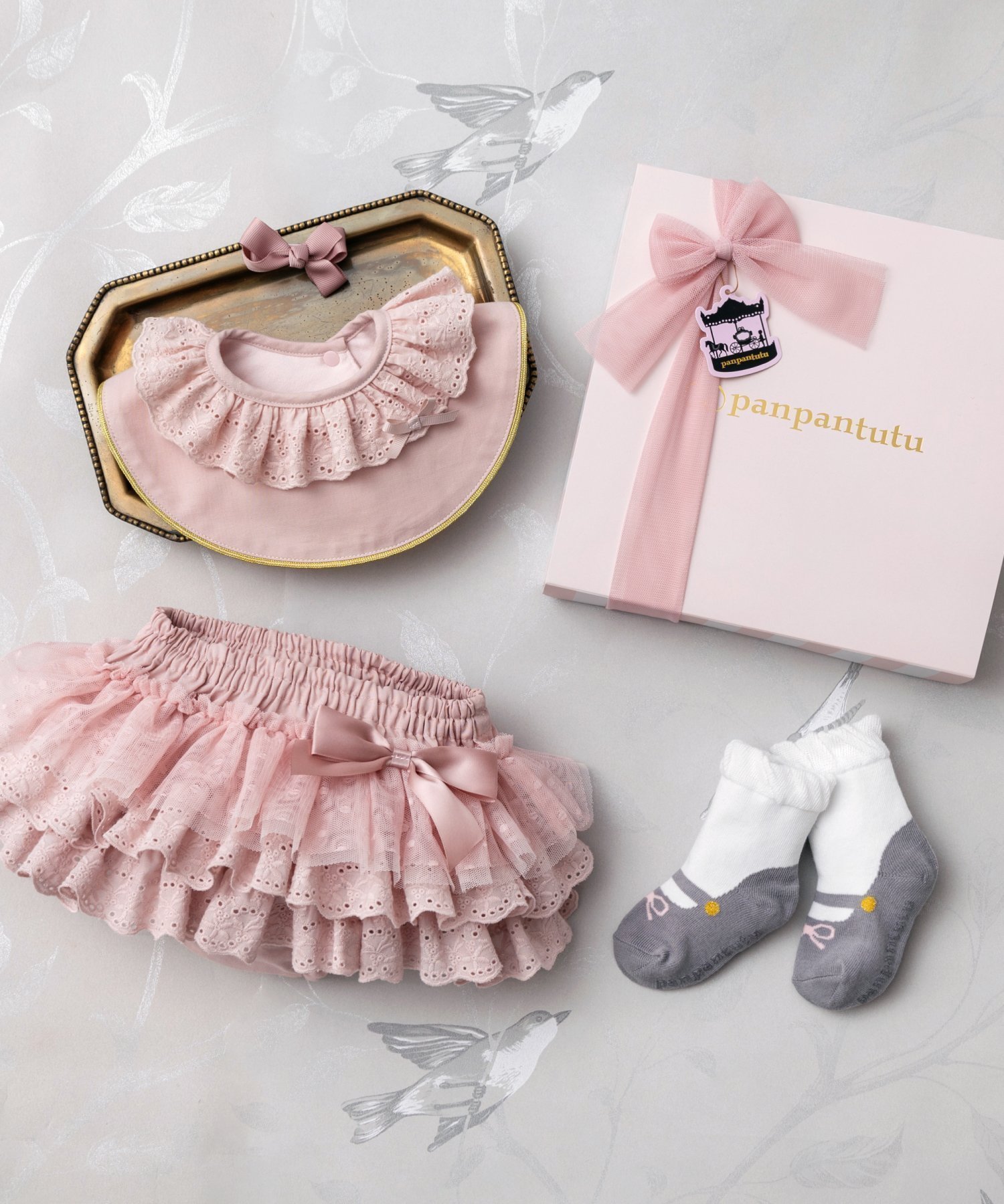 【パンパンテュテュ/panpantutu / KIDS】のファーストフレンドBOX(出産祝いセット) 人気、トレンドファッション・服の通販 founy(ファニー) 　ファッション　Fashion　キッズファッション　Fashion for Kids　ギフト プレゼント　Gift / Present　ソックス　Socks, Hosiery　ボトム　Bottoms, Lower Wear　リボン　Ribbon, Bow　人気　Popular, Best Seller　 other-1|ID: prp329100004727396 ipo3291000000034153120