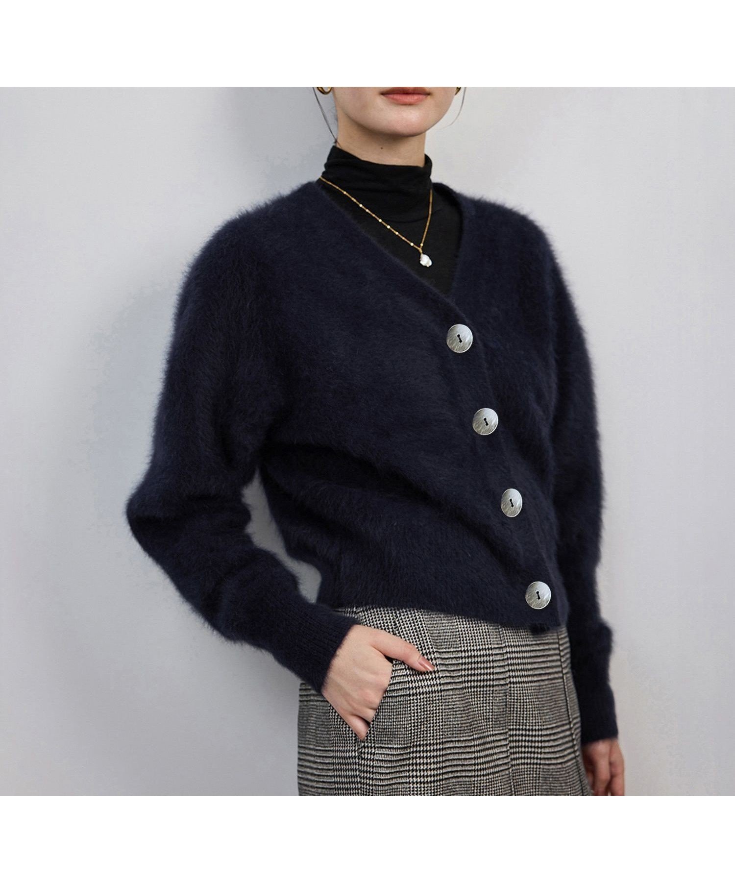 【ロペ/ROPE'】のフォックスカシミヤニットカーディガン/イージーケア インテリア・キッズ・メンズ・レディースファッション・服の通販 founy(ファニー) 　ファッション　Fashion　レディースファッション　Fashion for Women　トップス・カットソー　Cut & Sew Tops　ニット　Knit Tops & Sweaters　カーディガン・羽織り　Layered Style Cardigans　カーディガン　Cardigan, Knitwear　コンパクト　Compact, Small Size　シンプル　Simple, Minimal　ストレート　Straight, Straight Cut　なめらか　Smooth, Silky Texture　バランス　Balance, Style Balance　フロント　Front, Front Design　プリーツ　Pleats, Pleated　ポケット　Pocket, Pocket Detail　リラックス　Relax, Relaxed Fit　おすすめ　Recommended / Our Picks　エレガント 上品　Elegant　ネイビー(40)|ID: prp329100004727978 ipo3291000000034280560
