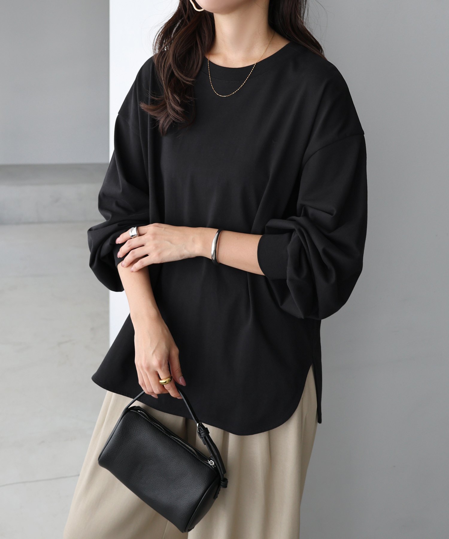 【アンドミー/andme】のクルーネック ロング 長袖 Tシャツ 人気、トレンドファッション・服の通販 founy(ファニー) 　ファッション　Fashion　レディースファッション　Fashion for Women　トップス・カットソー　Cut & Sew Tops　シャツ・ブラウス・オフィスカジュアル　Elegant Blouses & Button-Ups　ロングTシャツ・Tシャツ　Longline T-Shirts & Tees　インナー　Innerwear　今季　This Season, Current Season　ショルダー　Shoulder, Shoulder Strap　シンプル　Simple, Minimal　スウェット / スエット　Sweatshirt, Sweatwear　ドロップ　Drop Shoulder, Dropped Style　長袖　Long Sleeve, Full Sleeve　バランス　Balance, Style Balance　リラックス　Relax, Relaxed Fit　ロング　Long, Long-Length　おすすめ　Recommended / Our Picks　 other-1|ID: prp329100004728059 ipo3291000000034246071