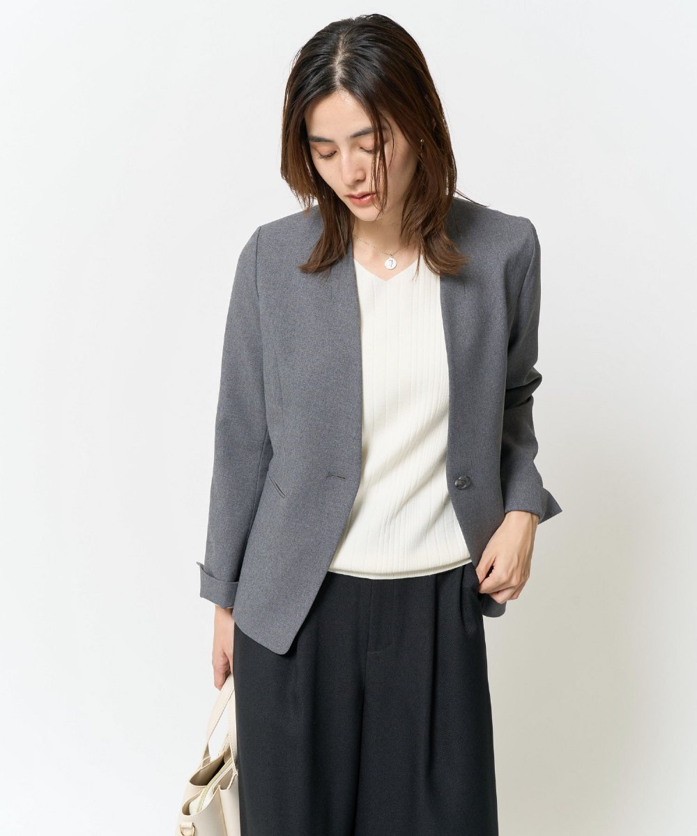 【アー ヴェー ヴェー/a.v.v】の【洗える/イージーケア/毛玉になりにくい/ストレッチ/吸水速乾】ツイード調ノーカラージャケット インテリア・キッズ・メンズ・レディースファッション・服の通販 founy(ファニー) 　ファッション　Fashion　レディースファッション　Fashion for Women　アウター　Coat / Outerwear Collection　レディースジャケット・軽アウター　Jackets　ノーカラージャケット / シンプル上品コーデ　Collarless Jackets　インナー　Innerwear　洗える　Machine Washable　クロップド　Cropped, Short Length　吸水　Absorbent, Quick-Dry　ジャケット　Jacket, Outerwear　ストレッチ　Stretch, Stretchy Fabric　ストレート　Straight, Straight Cut　セットアップ　Set-Up, Coordinated Outfit　ツイード　Twill, Twill Weave　定番　Standard, Basic Item　ハイネック　High Neck, Mock Neck　フレア　Flare, Flared　ベーシック　Basic, Essential　ポケット　Pocket, Pocket Detail　メランジ　Melange, Mixed Yarn　ワイド　Wide, Wide Fit　再入荷　Restock / Back in Stock　ビジネス 仕事 通勤　Business / Work / Commuting　ダークグレー|ID: prp329100004728153 ipo3291000000034369011