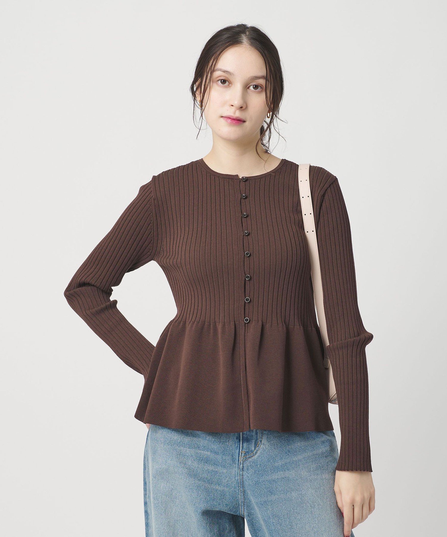 【ビューティ&ユース ユナイテッドアローズ/BEAUTY&YOUTH / UNITED ARROWS】の【WEB限定 Wardrobe DAILY MINIMAL】ペプラム2WAY リブニットプルオーバー ウォッシャブル インテリア・キッズ・メンズ・レディースファッション・服の通販 founy(ファニー) ファッション Fashion レディースファッション Fashion for Women トップス・カットソー Cut & Sew Tops ニット Knit Tops & Sweaters カジュアルプルオーバー・ニットトップス Pullovers & Knit Tops / Casual Pullovers ウォッシャブル Machine Washable オケージョン Occasion Wear シンプル Simple, Minimal デニム Denim, Jeans Material 定番 Standard, Basic Item フェミニン Feminine, Girly フォルム Silhouette, Form ペプラム Peplum, Flared Hem ボトム Bottoms, Lower Wear ループ Loop, Loop Knit おすすめ Recommended / Our Picks エレガント 上品 Elegant ビジネス 仕事 通勤 Business / Work / Commuting DK.BROWN|ID: prp329100004728284 ipo3291000000034780656