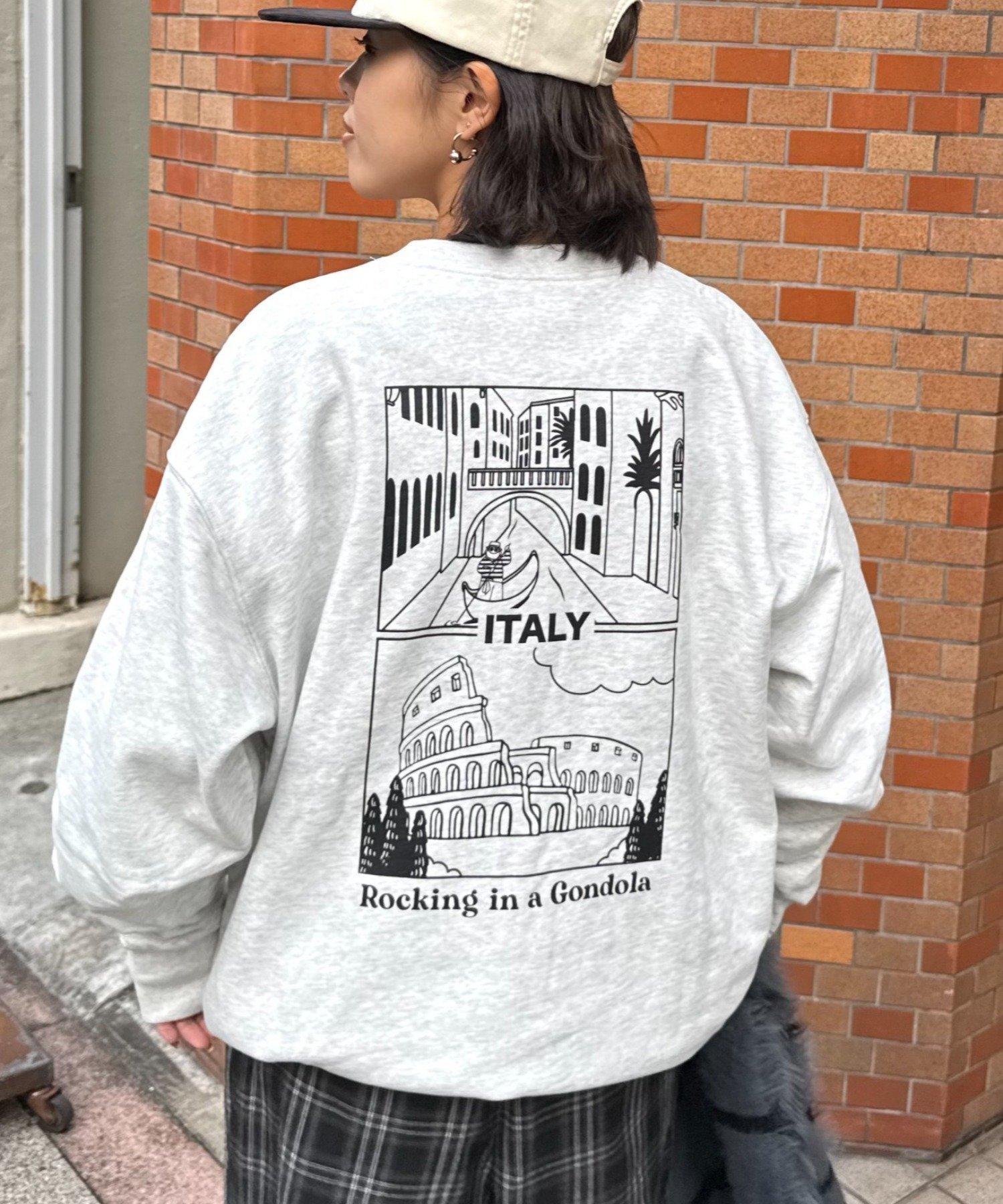 【チャオパニックティピー/CIAOPANIC TYPY】の【ojisan】ワンポイント刺繍裏毛スウェットクルー インテリア・キッズ・メンズ・レディースファッション・服の通販 founy(ファニー) 　ファッション　Fashion　レディースファッション　Fashion for Women　トップス・カットソー　Cut & Sew Tops　レディースパーカー・カジュアルフーディー　Casual Hoodies & Sweatshirts　スウェット・クルーネックトップス　Sweatshirts & Crewnecks / Relaxed Fit Sweat Tops　イラスト　Illustration　シンプル　Simple, Minimal　スウェット / スエット　Sweatshirt, Sweatwear　スラックス　Slacks, Dress Pants　デニム　Denim, Jeans Material　人気　Popular, Best Seller　プリント　Print, Printed Pattern　ミックス　Mix, Mixed Style　ロング　Long, Long-Length　ワンポイント　One Point, Statement Accent　おすすめ　Recommended / Our Picks　グレー|ID: prp329100004728385 ipo3291000000034822536