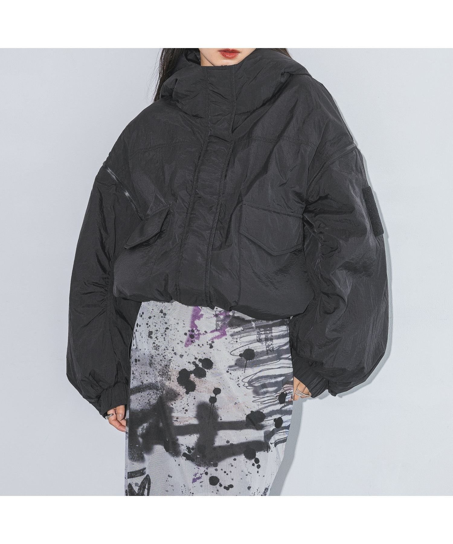 【ジーナシス/JEANASiS】のソデ2WAYモンスターパーカーショートコート インテリア・キッズ・メンズ・レディースファッション・服の通販 founy(ファニー)  ファッション Fashion レディースファッション Fashion for Women アウター Coat / Outerwear Collection コート・ロングコート・ピーコート Long Coats, Peacoats & More 秋 Autumn コンパクト Compact, Small Size 今季 This Season, Current Season シャーリング Shirring, Ruched ショート Short, Short Length ジップ Zip, Zipper スポーティ Sporty, Casual Athletic フォルム Silhouette, Form ベスト Vest, Waistcoat ボトム Bottoms, Lower Wear ポケット Pocket, Pocket Detail 防寒 Cold Protection, Winter-Ready ロング Long, Long-Length ワイド Wide, Wide Fit 冬 Winter / This Winter おすすめ Recommended / Our Picks ブラック|ID: prp329100004728422 ipo3291000000034379490