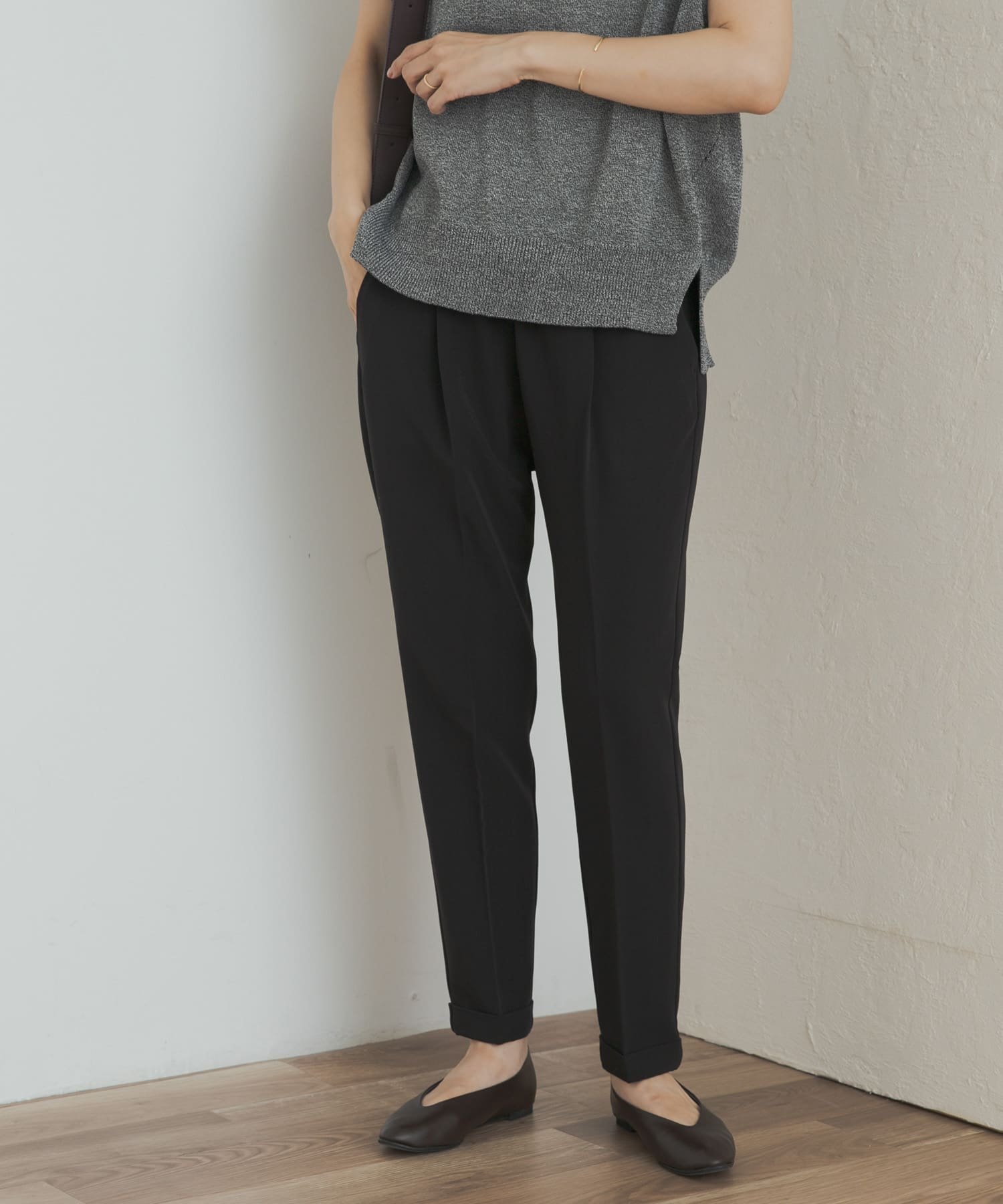 【アーバンリサーチ ドアーズ/URBAN RESEARCH DOORS】の『3サイズ展開』ストレッチテーパードイージーパンツ インテリア・キッズ・メンズ・レディースファッション・服の通販 founy(ファニー) 　ファッション　Fashion　レディースファッション　Fashion for Women　パンツ　Pants & Trousers　2025年　2025　2025-2026秋冬・A/W　Autumn/Winter 2025–26 AW25–26　冬　Winter / This Winter　おすすめ　Recommended / Our Picks　ストレッチ　Stretch, Stretchy Fabric　スラックス　Slacks, Dress Pants　センター　Center, Center Line　ツイル　Twist, Twisted Detail　テーパード　Tapered, Tapered Pants　バランス　Balance, Style Balance　リラックス　Relax, Relaxed Fit　人気　Popular, Best Seller　ビジネス 仕事 通勤　Business / Work / Commuting　定番　Standard, Basic Item　A/W・秋冬　Autumn/Winter　BLACK|ID: prp329100004728436 ipo3291000000034507414