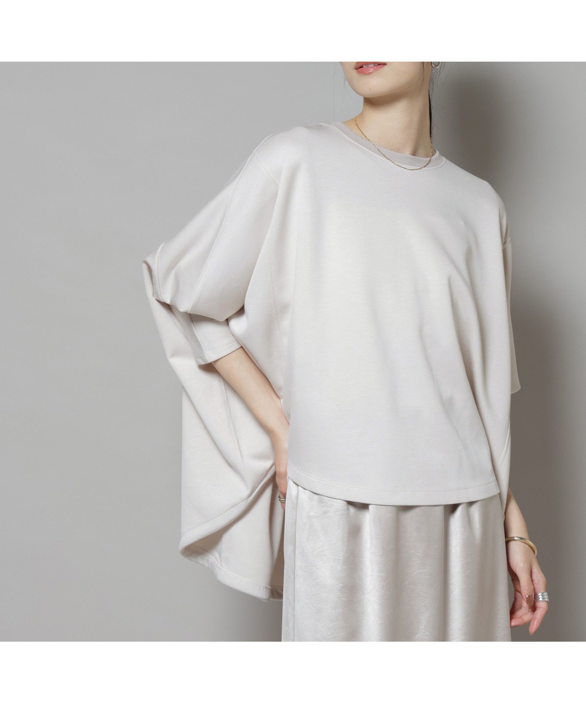 【ナノ ユニバース/nano universe】のドルマンスリーブバックドロストヘムカットプルオーバー インテリア・キッズ・メンズ・レディースファッション・服の通販 founy(ファニー) 　ファッション　Fashion　レディースファッション　Fashion for Women　トップス・カットソー　Cut & Sew Tops　カジュアルプルオーバー・ニットトップス　Pullovers & Knit Tops / Casual Pullovers　バッグ　Bags　ウォッシャブル　Machine Washable　スラックス　Slacks, Dress Pants　タイトスカート　Pencil Skirt, Tight Skirt　バランス　Balance, Style Balance　リラックス　Relax, Relaxed Fit　ロング　Long, Long-Length　アウトレット　Outlet / Clearance　おすすめ　Recommended / Our Picks　2025年　2025　2025-2026秋冬・A/W　Autumn/Winter 2025–26 AW25–26　グレージュ3|ID: prp329100004728578 ipo3291000000034608496