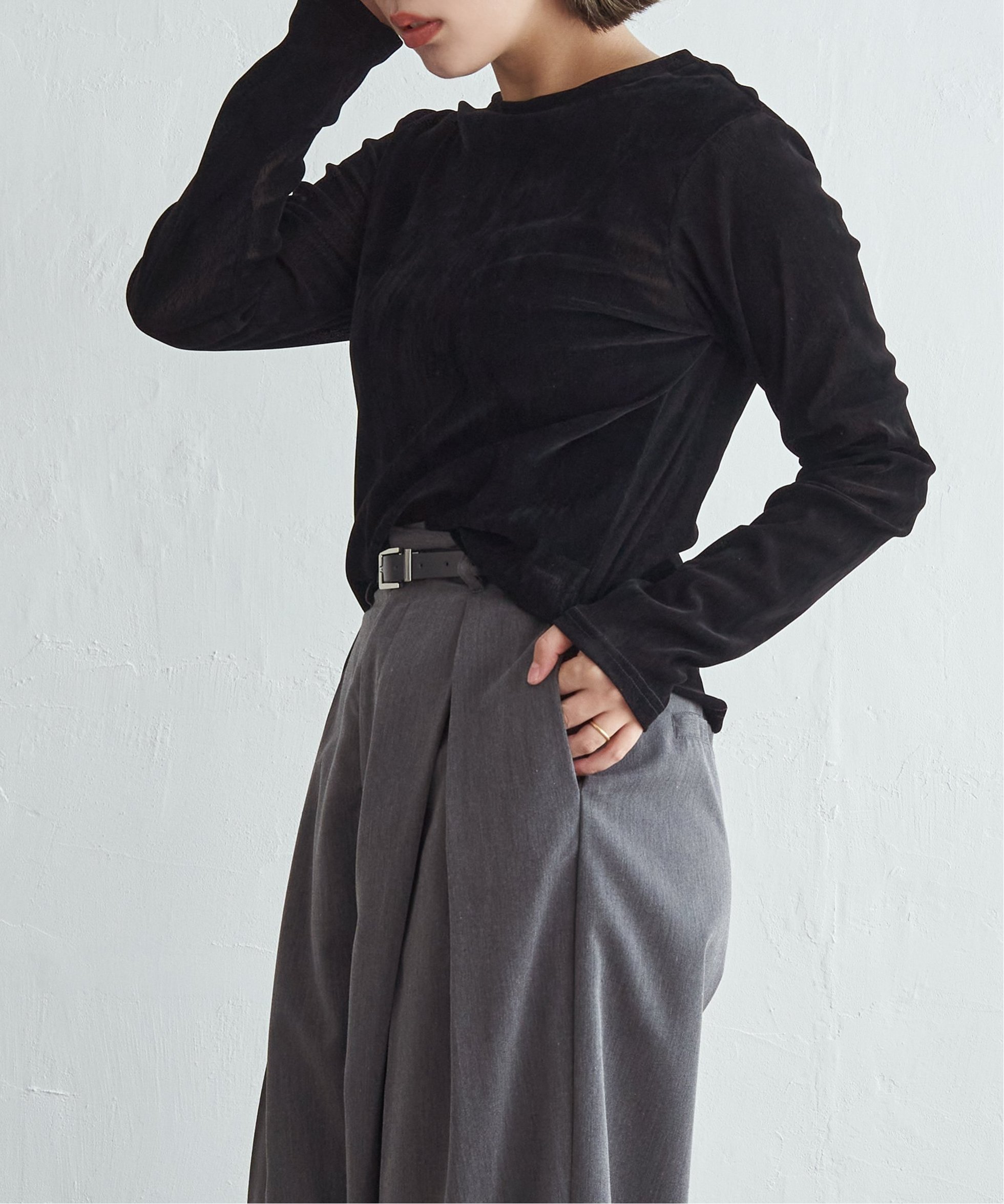 【ノッチ/notch】のシアーベロアロンT インテリア・キッズ・メンズ・レディースファッション・服の通販 founy(ファニー) 　ファッション　Fashion　レディースファッション　Fashion for Women　トップス・カットソー　Cut & Sew Tops　ロングTシャツ・Tシャツ　Longline T-Shirts & Tees　ベロアトップス　Velour Tops / Velvet-Look Items　おすすめ　Recommended / Our Picks　シンプル　Simple, Minimal　スラックス　Slacks, Dress Pants　デニム　Denim, Jeans Material　フォルム　Silhouette, Form　ベロア　Velour, Soft Velvet　エレガント 上品　Elegant　ブラック|ID: prp329100004728600 ipo3291000000034244932