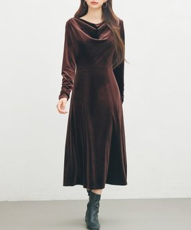 【セゾンドパピヨン/SAISON DE PAPILLON】のドレープドネックのベロアワンピース 人気、トレンドファッション・服の通販 founy(ファニー) ファッション Fashion レディースファッション Fashion for Women ワンピース Dresses エレガント 上品 Elegant シャーリング Shirring, Ruched シンプル Simple, Minimal フィット Fit, Slim Fit フレア Flare, Flared ベロア Velour, Soft Velvet A/W・秋冬 Autumn/Winter |ID:prp329100004728601