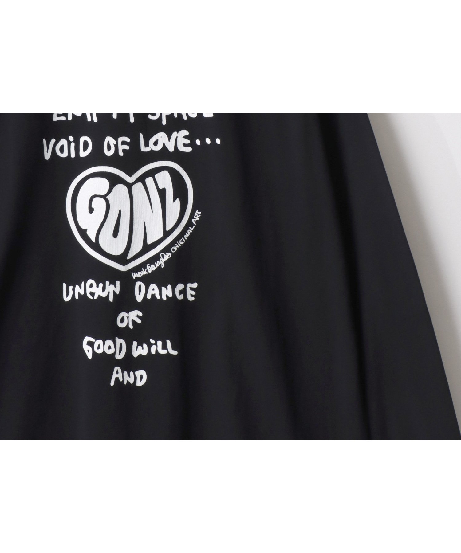 【ラザル/LAZAR】のMark Gonzales Tシャツ ティーシャツ メンズ 長袖 ロンT 別注 ワンポイント インテリア・キッズ・メンズ・レディースファッション・服の通販 founy(ファニー) ファッション Fashion レディースファッション Fashion for Women トップス・カットソー Cut & Sew Tops シャツ・ブラウス・オフィスカジュアル Elegant Blouses & Button-Ups ロングTシャツ・Tシャツ Longline T-Shirts & Tees イラスト Illustration カーゴパンツ Cargo Pants, Utility Pants キャップ Cap, Baseball Cap キャラクター Character, Licensed Characters グラフィック Graphic, Graphic Design ジャケット Jacket, Outerwear スタンダード Standard, Basic ストライプ Stripe, Striped Pattern スニーカー Sneakers, Trainers スポーツ Sports, Activewear スラックス Slacks, Dress Pants スリーブ Sleeve, Long Sleeve / Short Sleeve センター Center, Center Line ダウン Down, Puffer デニム Denim, Jeans Material トレンド Trend, Trending Now 定番 Standard, Basic Item 人気 Popular, Best Seller 長袖 Long Sleeve, Full Sleeve ビッグ Big, Oversized フレア Flare, Flared ブルゾン Blouson, Bomber Jacket プリント Print, Printed Pattern ベスト Vest, Waistcoat ベーシック Basic, Essential ブラック系その他2|ID: prp329100004728608 ipo3291000000034528617