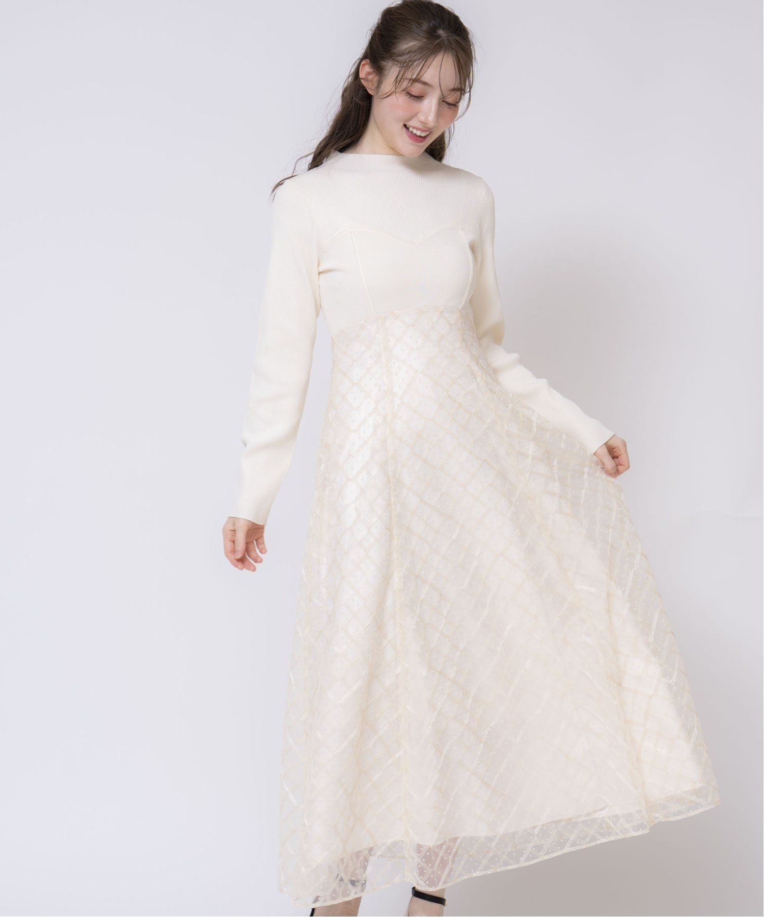 【ノエラ/Noela】のラメチェックドッキングニットワンピース インテリア・キッズ・メンズ・レディースファッション・服の通販 founy(ファニー) 　ファッション　Fashion　レディースファッション　Fashion for Women　ワンピース　Dresses　ニットワンピース　Knit Dresses　チェック　Check, Plaid, Tartan　チュール　Tulip, Tulip Motif　トレンド　Trend, Trending Now　ドッキング　Docking, Mixed Material　ポケット　Pocket, Pocket Detail　オフホワイト|ID: prp329100004728842 ipo3291000000034164069