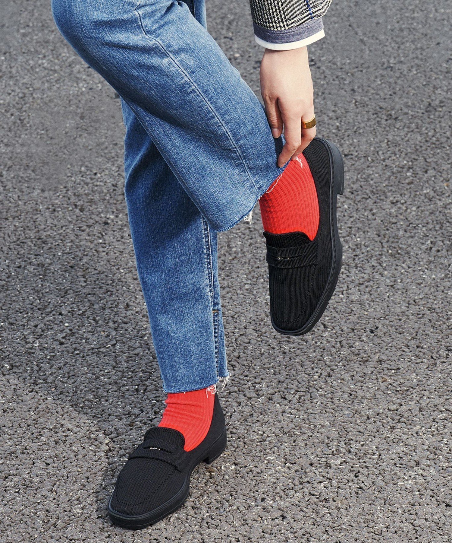 【ステッピ/steppi】の【VERY掲載 / 撥水 / 洗える】コインローファー インテリア・キッズ・メンズ・レディースファッション・服の通販 founy(ファニー) 　雑誌掲載アイテム　Magazine Picks & Fashion Features　ファッション雑誌　Fashion Magazines　ヴェリィ　VERY　ファッション　Fashion　レディースファッション　Fashion for Women　洗える　Machine Washable　クッション　Cushion, Throw Pillow　クラシカル　Classical, Vintage-Inspired　コイン　Coin, Coin Design　軽量　Lightweight, Ultra Light　シューズ　Shoes, Footwear　雑誌　Magazine, Fashion Magazine　トレンド　Trend, Trending Now　バランス　Balance, Style Balance　ランニング　Running, Running Wear, Activewear, Jogging　ブラック[005]|ID: prp329100004729011 ipo3291000000034512300