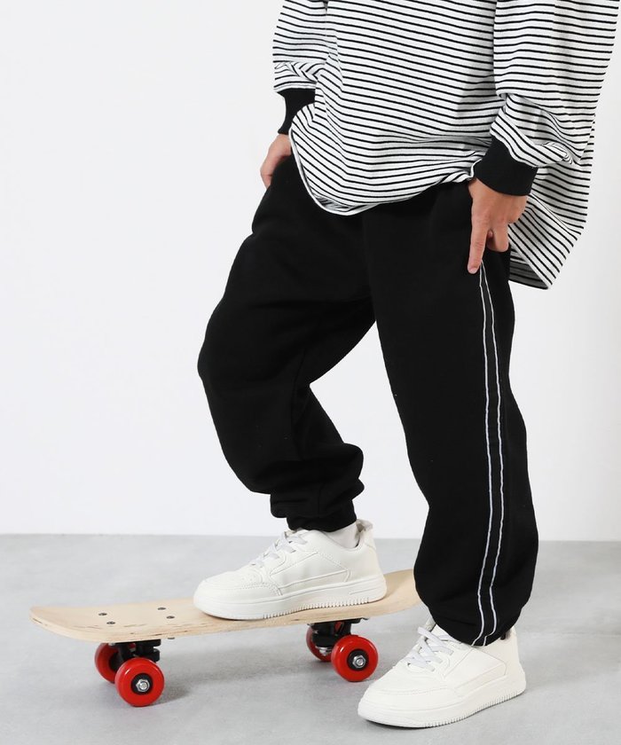 【デビロック/devirock / KIDS】のラインジョガー スウェットパンツ ロングパンツ 長ズボン ボトムス 25AW インテリア・キッズ・メンズ・レディースファッション・服の通販 founy(ファニー) https://founy.com/ ファッション Fashion キッズファッション Fashion for Kids ボトムス Bottoms ロング Long, Long-Length おすすめ Recommended / Our Picks 2025年 2025 2025-2026秋冬・A/W Autumn/Winter 2025–26 AW25–26 |ID: prp329100004729106 ipo3291000000034165026