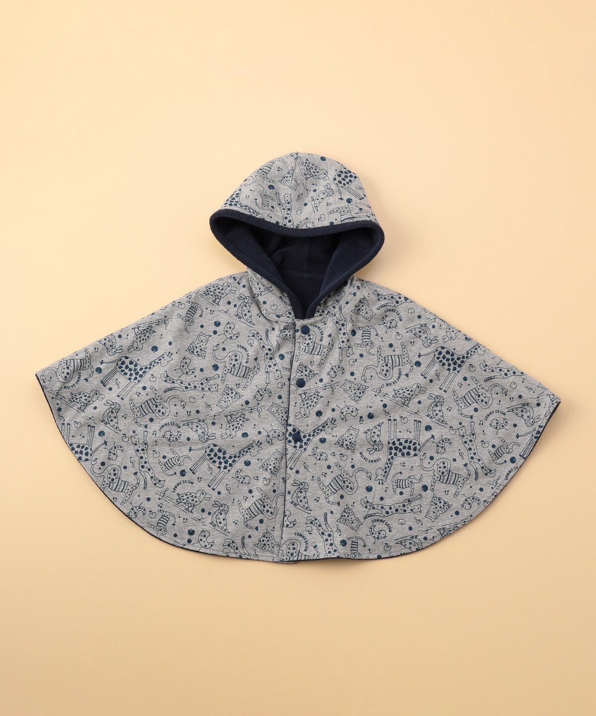 【コムサイズム/COMME CA ISM / KIDS】の【リバーシブル】動物柄プリント マント インテリア・キッズ・メンズ・レディースファッション・服の通販 founy(ファニー) 　ファッション　Fashion　キッズファッション　Fashion for Kids　吸水　Absorbent, Quick-Dry　ソックス　Socks, Hosiery　プリント　Print, Printed Pattern　ポケット　Pocket, Pocket Detail　リバーシブル　Reversible, Two-Sided　おすすめ　Recommended / Our Picks　ネイビー|ID: prp329100004729133 ipo3291000000034165131