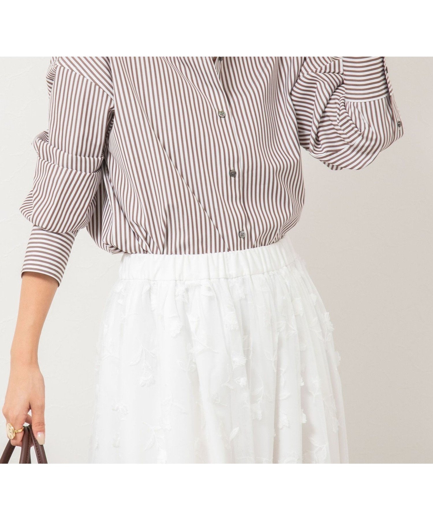 【ノーリーズ/NOLLEY'S】のウォッシャブル2WAYBasicレギュラーシャツ インテリア・キッズ・メンズ・レディースファッション・服の通販 founy(ファニー) 　ファッション　Fashion　レディースファッション　Fashion for Women　トップス・カットソー　Cut & Sew Tops　シャツ・ブラウス・オフィスカジュアル　Elegant Blouses & Button-Ups　インナー　Innerwear　ウォッシャブル　Machine Washable　カフス　Cuff Design　ストライプ　Stripe, Striped Pattern　定番　Standard, Basic Item　ブロード　Broadcloth, Fine Cotton　ベーシック　Basic, Essential　ボトム　Bottoms, Lower Wear　羽織　Haori, Light Jacket　無地　Plain, Solid Color　レギュラー　Regular, Standard Fit　ワンポイント　One Point, Statement Accent　おすすめ　Recommended / Our Picks　エレガント 上品　Elegant　2025年　2025　2025-2026秋冬・A/W　Autumn/Winter 2025–26 AW25–26　ブラウンベージュ系1|ID: prp329100004729156 ipo3291000000035049966