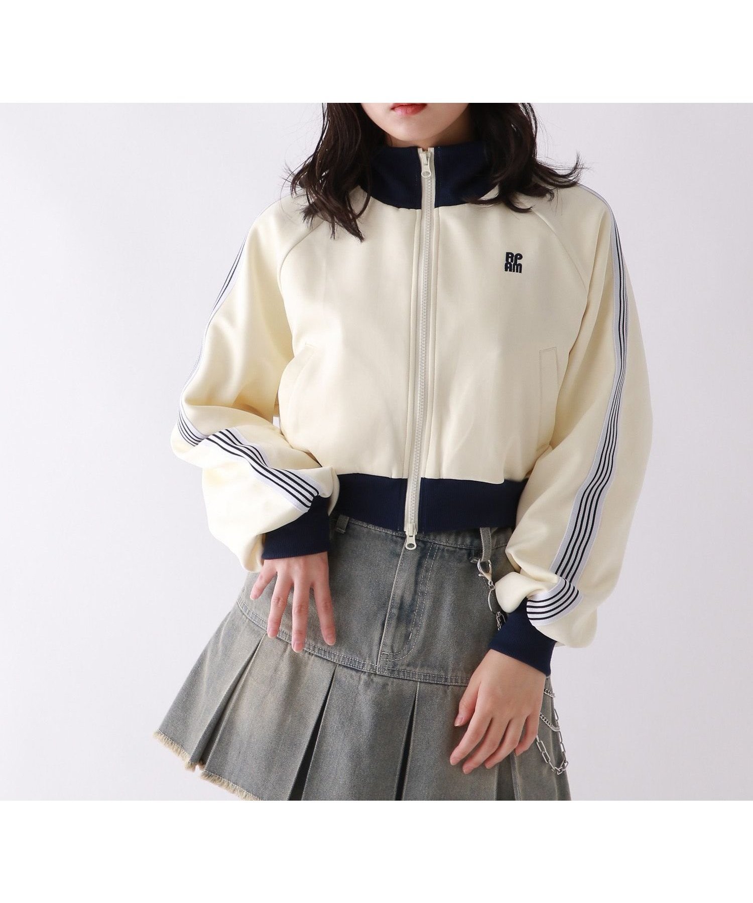【レピピアルマリオ/repipi armario / KIDS】のショートトラックジャケット インテリア・キッズ・メンズ・レディースファッション・服の通販 founy(ファニー) 　ファッション　Fashion　キッズファッション　Fashion for Kids　アウター　Coat Outerwear /Kids　おすすめ　Recommended / Our Picks　インナー　Innerwear　ショート　Short, Short Length　ジャケット　Jacket, Outerwear　スポーツ　Sports, Activewear　チュール　Tulip, Tulip Motif　デニム　Denim, Jeans Material　レース　Lace, Lace Fabric　ロング　Long, Long-Length　定番　Standard, Basic Item　秋　Autumn　アイボリー08|ID: prp329100004729165 ipo3291000000034165267