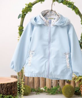 【パンパンテュテュ/panpantutu / KIDS】のUVcutチュールフリルウインドブレーカー 人気、トレンドファッション・服の通販 founy(ファニー) ファッション Fashion キッズファッション Fashion for Kids コンパクト Compact, Small Size スタンド Stand Collar, Upright Stand フラワー Flower, Floral メッシュ Mesh, Net Fabric 軽量 Lightweight, Ultra Light |ID:prp329100004729258