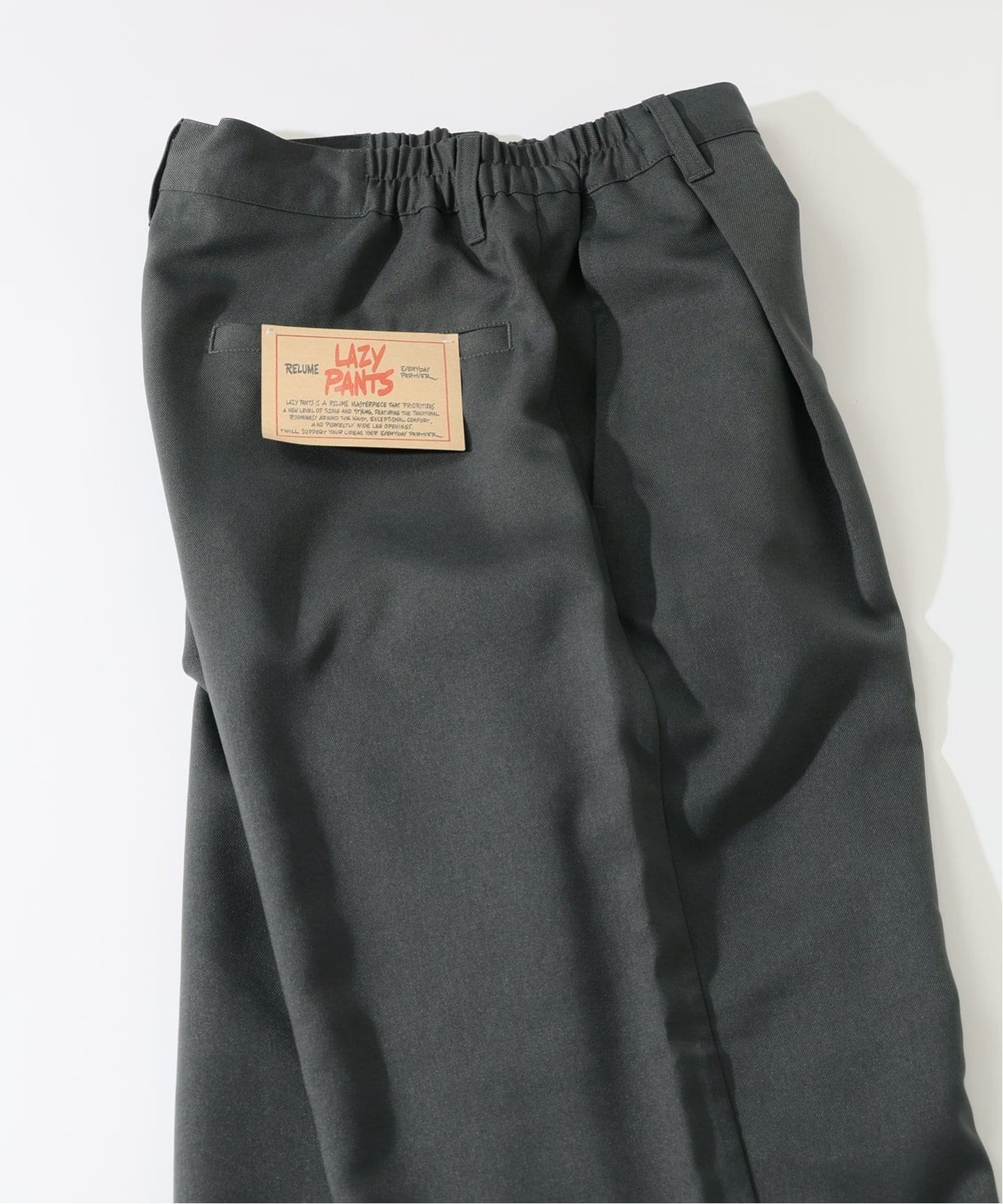 【ジャーナルスタンダード レリューム/JOURNAL STANDARD relume / MEN】のバルジ ツイル レイジー 1タック スラックス インテリア・キッズ・メンズ・レディースファッション・服の通販 founy(ファニー) 　ファッション　Fashion　メンズファッション　Fashion for Men　洗える　Machine Washable　シンプル　Simple, Minimal　スタンダード　Standard, Basic　スピンドル　Spindle, Drawcord　スラックス　Slacks, Dress Pants　ツイル　Twist, Twisted Detail　トレンド　Trend, Trending Now　定番　Standard, Basic Item　なめらか　Smooth, Silky Texture　人気　Popular, Best Seller　別注　Limited Edition, Custom Order　リラックス　Relax, Relaxed Fit　ワイド　Wide, Wide Fit　グレー|ID: prp329100004729296 ipo3291000000034201586