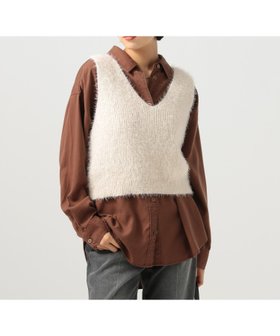 【ベイフロー/BAYFLOW】のショートファーベスト 人気、トレンドファッション・服の通販 founy(ファニー) ファッション Fashion レディースファッション Fashion for Women アウター Coat / Outerwear Collection トップス・カットソー Cut & Sew Tops ベスト&ジレ / 重ね着スタイル Vests & Gilets おすすめ Recommended / Our Picks インナー Innerwear キャミソール Camisole, Spaghetti Strap Top シンプル Simple, Minimal ストレート Straight, Straight Cut トレンド Trend, Trending Now フェザー Feather, Feather Detail フェザーヤーン Feather Yarn, Fluffy Yarn ベスト Vest, Waistcoat 今季 This Season, Current Season |ID:prp329100004729305
