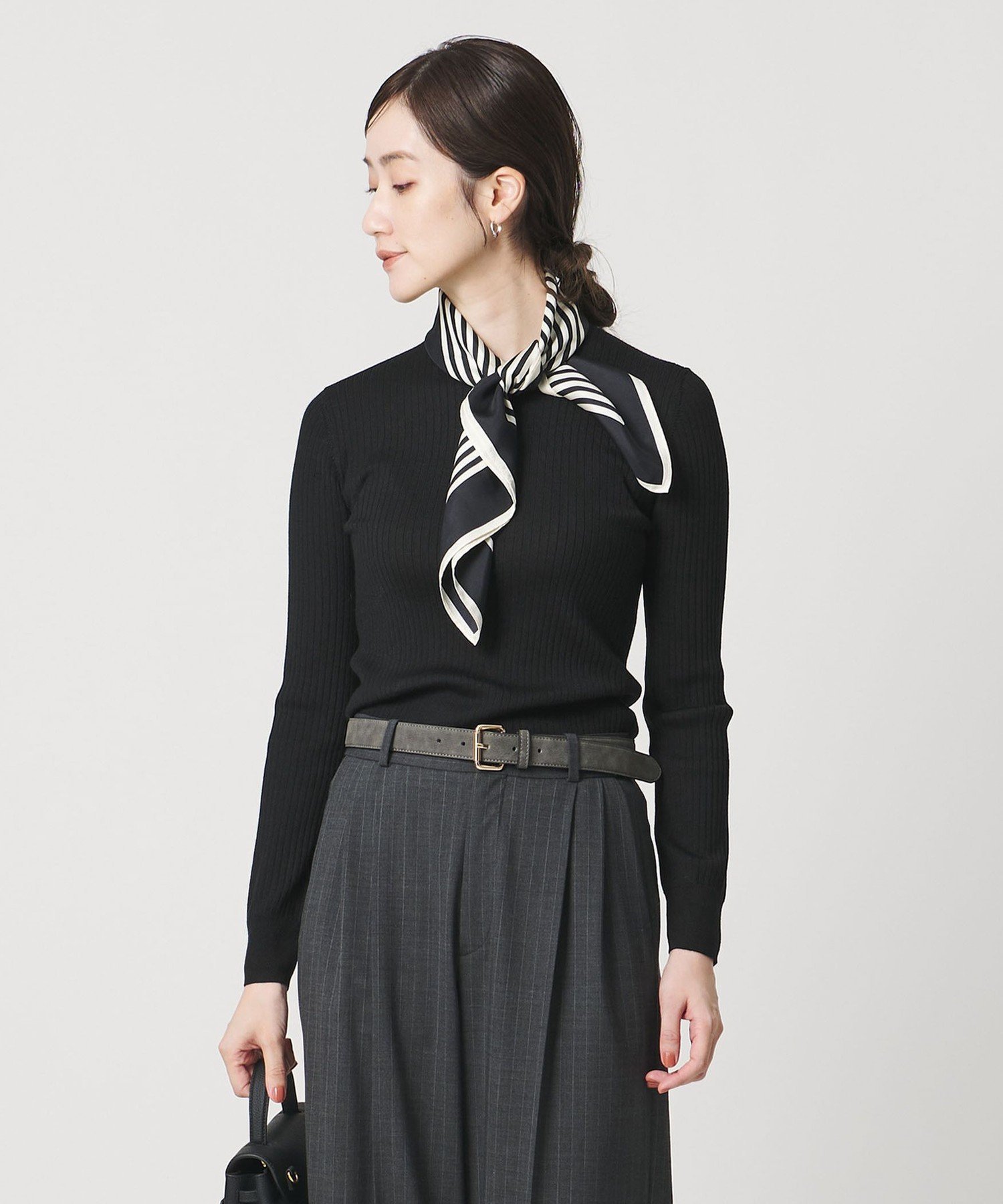 【ユナイテッドアローズ/UNITED ARROWS】のリブ クルーネック ニット インテリア・キッズ・メンズ・レディースファッション・服の通販 founy(ファニー) ファッション Fashion レディースファッション Fashion for Women トップス・カットソー Cut & Sew Tops ニット Knit Tops & Sweaters おすすめ Recommended / Our Picks コンパクト Compact, Small Size シルク Silk, 100% Silk シンプル Simple, Minimal フィット Fit, Slim Fit ベスト Vest, Waistcoat BLACK|ID: prp329100004730148 ipo3291000000034862762