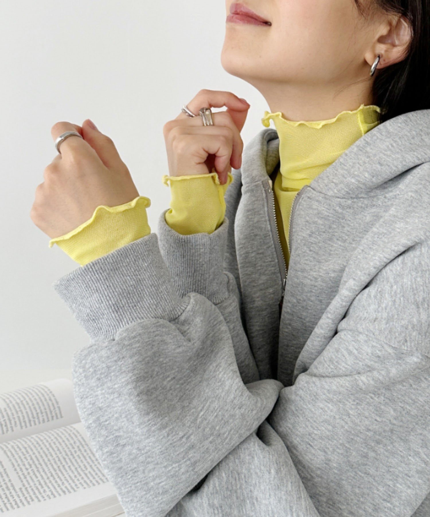 【アウトフィッター ラボ/Outfitter lab】の【ベストセラー/全20色展開】メロウハイネックシアーインナートップス インテリア・キッズ・メンズ・レディースファッション・服の通販 founy(ファニー) 　ファッション　Fashion　レディースファッション　Fashion for Women　アウター　Coat / Outerwear Collection　トップス・カットソー　Cut & Sew Tops　ベスト&ジレ / 重ね着スタイル　Vests & Gilets　インナー　Innerwear　カーディガン　Cardigan, Knitwear　キャミソール　Camisole, Spaghetti Strap Top　キャミワンピース　Cami Dress, Slip Dress　シアー　Sheer, See-Through　シンプル　Simple, Minimal　ジャケット　Jacket, Outerwear　スウェット / スエット　Sweatshirt, Sweatwear　チューブ　Tube, Tube Top　トレンド　Trend, Trending Now　定番　Standard, Basic Item　長袖　Long Sleeve, Full Sleeve　ビスチェ　Bustier, Corset Top　フリル　Frill, Ruffle　ベスト　Vest, Waistcoat　A/W・秋冬　Autumn/Winter　S/S・春夏　SS, Spring/Summer, Warm Season　プチプライス・低価格　Affordable / Budget Price　おすすめ　Recommended / Our Picks　夏　Summer　エレガント 上品　Elegant　ビジネス 仕事 通勤　Business / Work / Commuting　ライトイエロー|ID: prp329100004730149 ipo3291000000034833760