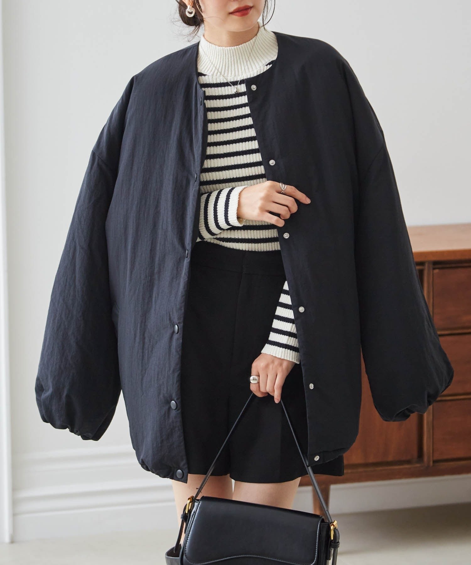 【ラナン/Ranan】のRanan/ノーカラーオーバーサイズ中わたブルゾン インテリア・キッズ・メンズ・レディースファッション・服の通販 founy(ファニー) 　ファッション　Fashion　レディースファッション　Fashion for Women　アウター　Coat / Outerwear Collection　ブルゾンジャケット・スポーティアウター　Blouson Jackets　インナー　Innerwear　ショート　Short, Short Length　シンプル　Simple, Minimal　トレンド　Trend, Trending Now　ドローストリング　Drawstring, Pull Cord　バルーン　Balloon, Balloon Silhouette　フェミニン　Feminine, Girly　ブルゾン　Blouson, Bomber Jacket　ボトム　Bottoms, Lower Wear　ポケット　Pocket, Pocket Detail　防寒　Cold Protection, Winter-Ready　ロング　Long, Long-Length　冬　Winter / This Winter　おすすめ　Recommended / Our Picks　BL|ID: prp329100004730181 ipo3291000000034498573