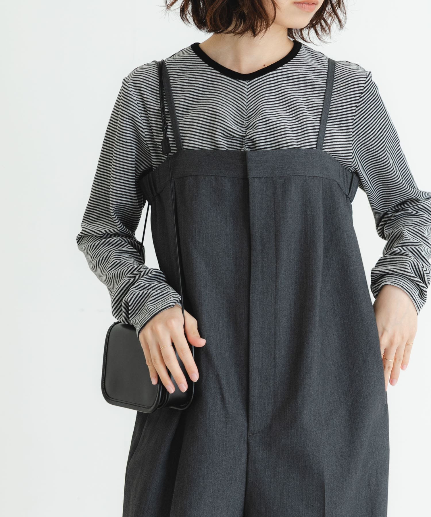 【アーバンリサーチ/URBAN RESEARCH】の『MADE IN JAPAN』ベロアボーダーシャーリングカットソー インテリア・キッズ・メンズ・レディースファッション・服の通販 founy(ファニー) 　ファッション　Fashion　レディースファッション　Fashion for Women　トップス・カットソー　Cut & Sew Tops　カットソー・ベーシックTシャツ　Cut-and-Sewn Tops / Stretch Tees & Basics　ベロアトップス　Velour Tops / Velvet-Look Items　2025年　2025　2025春夏・S/S　Spring/Summer 2025 SS25　おすすめ　Recommended / Our Picks　インナー　Innerwear　シャーリング　Shirring, Ruched　ジャケット　Jacket, Outerwear　スラックス　Slacks, Dress Pants　ベロア　Velour, Soft Velvet　ベーシック　Basic, Essential　夏　Summer　日本製　Made In Japan　S/S・春夏　SS, Spring/Summer, Warm Season　OFF×BLACK|ID: prp329100004730185 ipo3291000000034591189