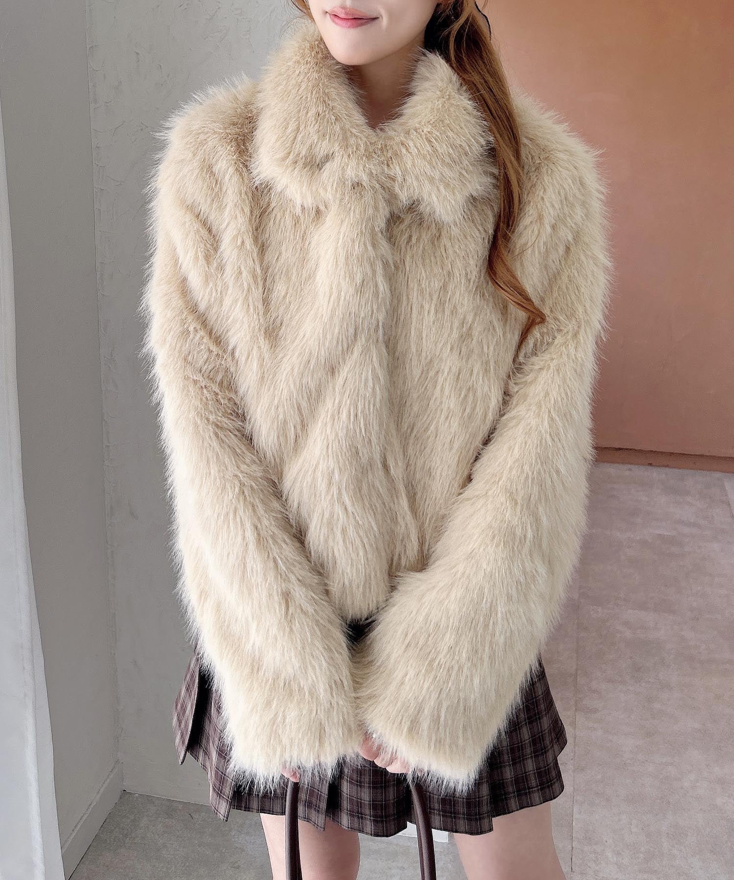 【イング/INGNI】のスタンドカラーエコファーコート インテリア・キッズ・メンズ・レディースファッション・服の通販 founy(ファニー) 　ファッション　Fashion　レディースファッション　Fashion for Women　アウター　Coat / Outerwear Collection　コート・ロングコート・ピーコート　Long Coats, Peacoats & More　シンプル　Simple, Minimal　スマホ　Smartphone, Mobile Device　トレンド　Trend, Trending Now　なめらか　Smooth, Silky Texture　バランス　Balance, Style Balance　ポケット　Pocket, Pocket Detail　防寒　Cold Protection, Winter-Ready　マグネット　Magnet, Magnetic Closure　ミックス　Mix, Mixed Style　冬　Winter / This Winter　ベージュ|ID: prp329100004730213 ipo3291000000034698234