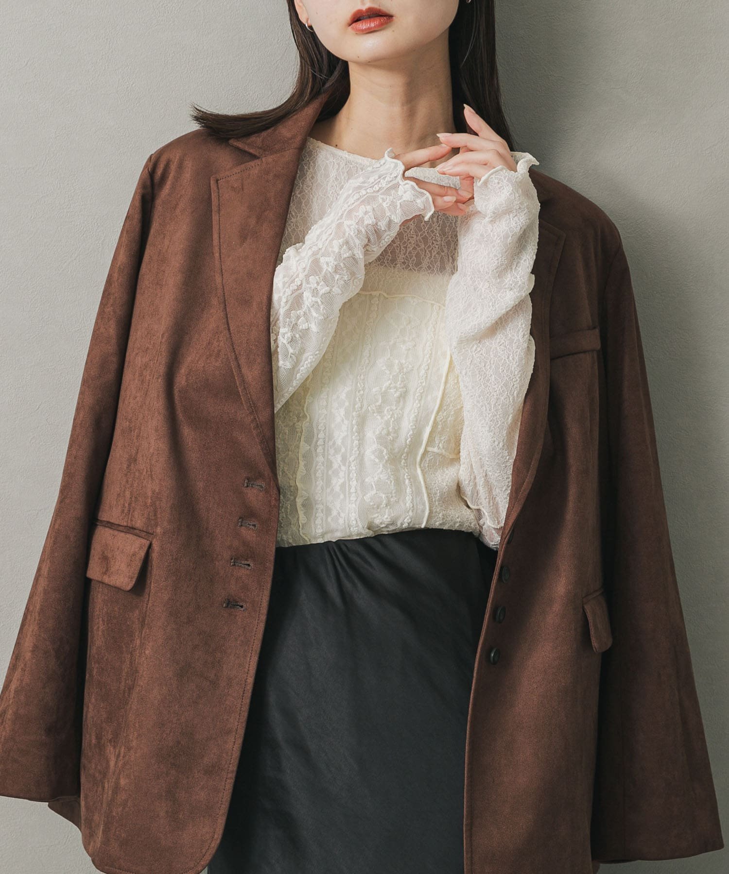 【センスオブプレイス/SENSE OF PLACE by URBAN RESEARCH】のパッチワークレーストップ インテリア・キッズ・メンズ・レディースファッション・服の通販 founy(ファニー) 　ファッション　Fashion　レディースファッション　Fashion for Women　2025年　2025　2025-2026秋冬・A/W　Autumn/Winter 2025–26 AW25–26　冬　Winter / This Winter　シンプル　Simple, Minimal　トレンド　Trend, Trending Now　パッチワーク　Patchwork, Mixed Fabric　レース　Lace, Lace Fabric　A/W・秋冬　Autumn/Winter　IVORY|ID: prp329100004730310 ipo3291000000034438573