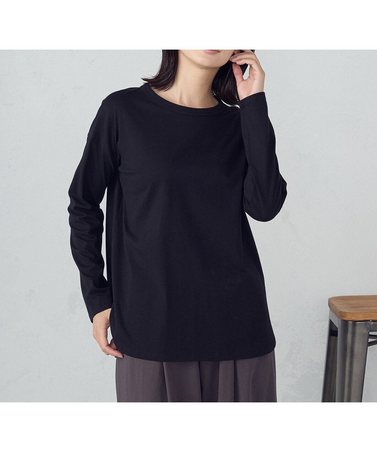 【コムサイズム/COMME CA ISM】の裾スリット ロングTシャツ インテリア・キッズ・メンズ・レディースファッション・服の通販 founy(ファニー) 　ファッション　Fashion　レディースファッション　Fashion for Women　トップス・カットソー　Cut & Sew Tops　シャツ・ブラウス・オフィスカジュアル　Elegant Blouses & Button-Ups　ロングTシャツ・Tシャツ　Longline T-Shirts & Tees　インナー　Innerwear　シンプル　Simple, Minimal　スリット　Slit, Slit Detail　トレーナー　Sweatshirt, Trainer　ロング　Long, Long-Length　ブラック|ID: prp329100004730337 ipo3291000000034170869