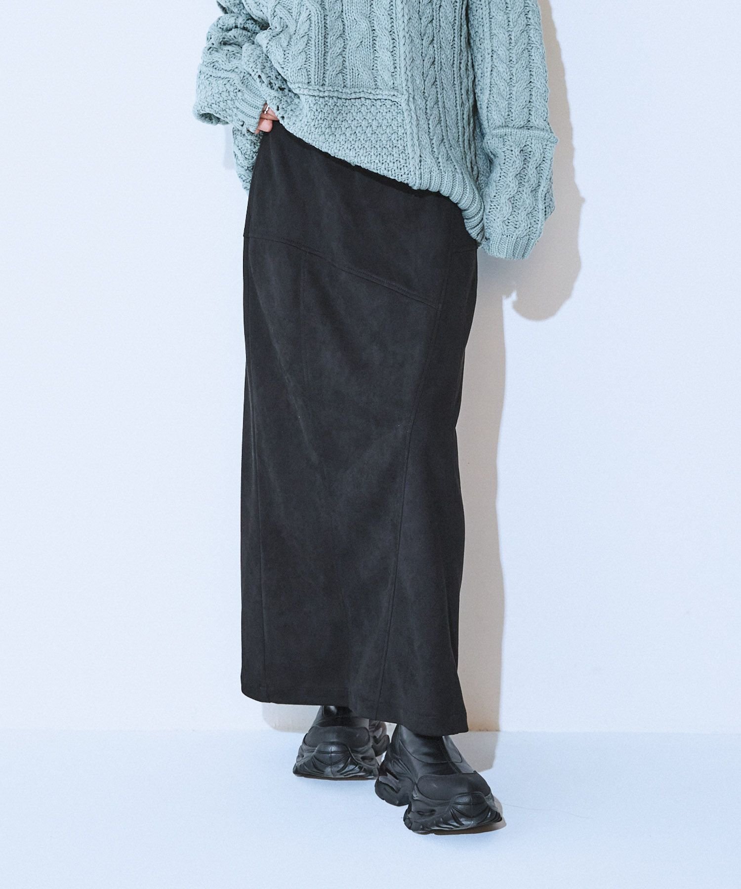 【ジーナシス/JEANASiS】のヌバックライクナロースカート インテリア・キッズ・メンズ・レディースファッション・服の通販 founy(ファニー) ファッション Fashion レディースファッション Fashion for Women スカート Skirts バッグ Bags シンプル Simple, Minimal スリット Slit, Slit Detail 定番 Standard, Basic Item パッチワーク Patchwork, Mixed Fabric ベーシック Basic, Essential ポケット Pocket, Pocket Detail A/W・秋冬 Autumn/Winter おすすめ Recommended / Our Picks ブラック|ID: prp329100004730350 ipo3291000000034370665